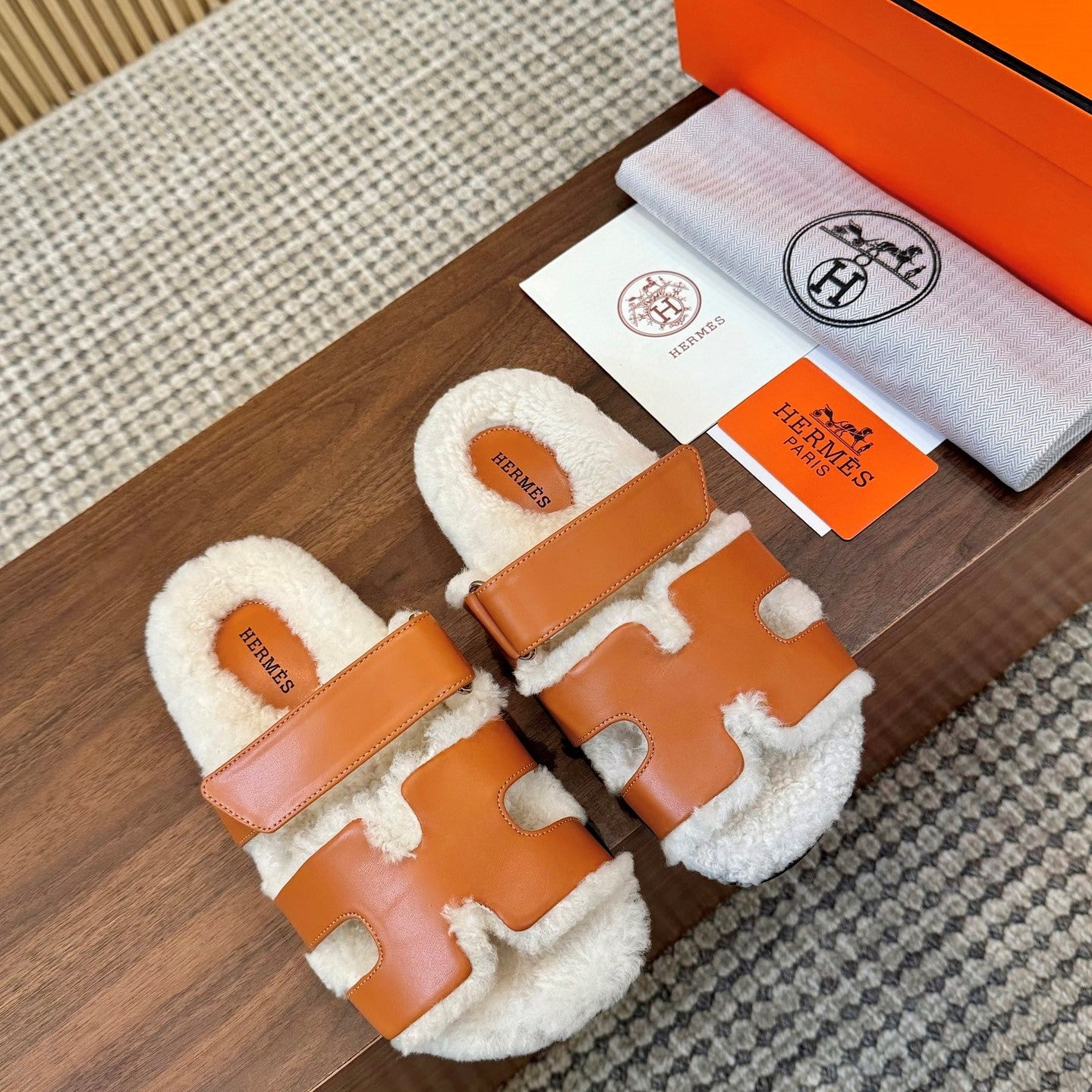 HM Chypre Sandal Burnt Orange Mix White Wool And Cowhide Lining 543687