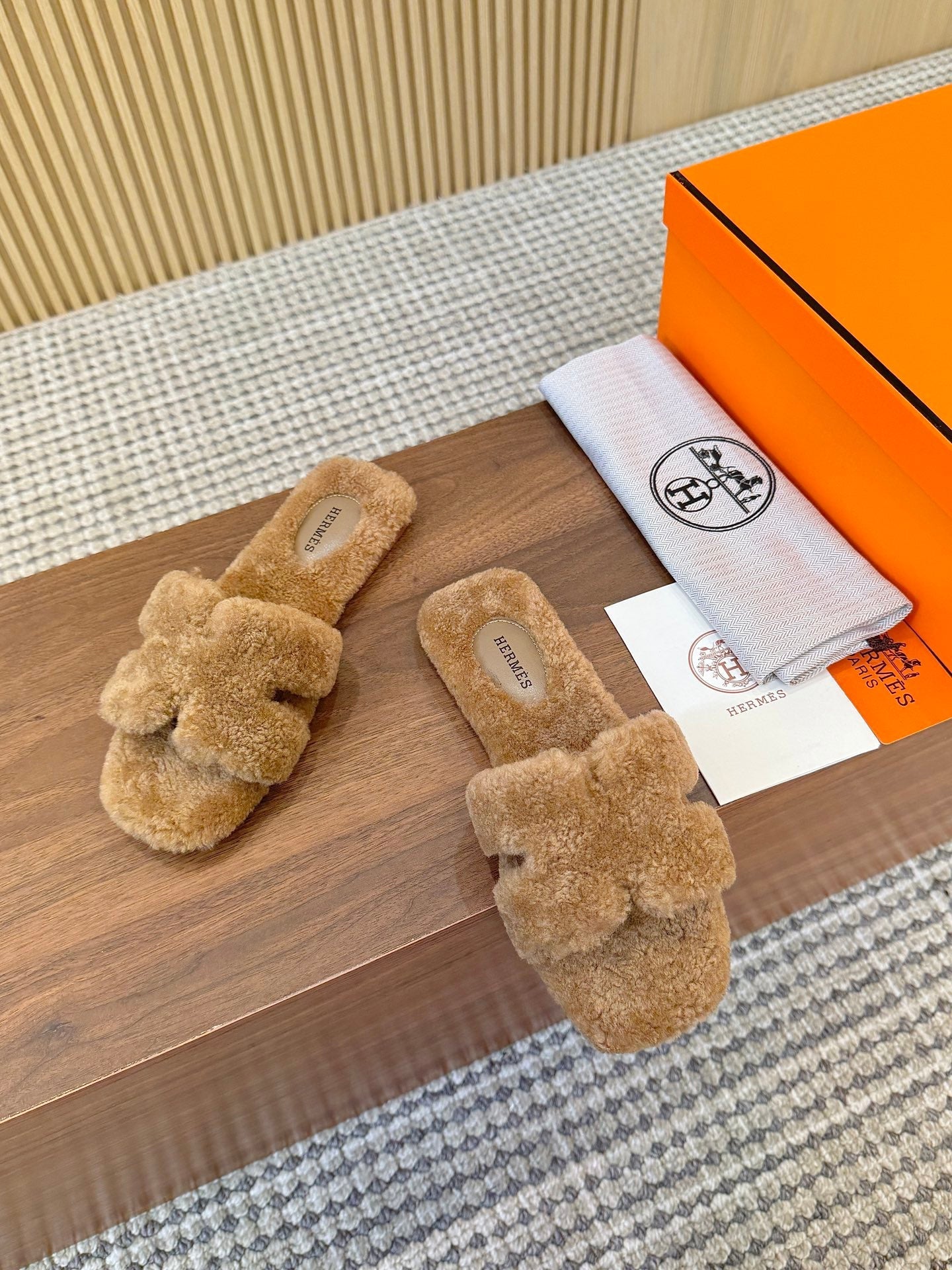HM Oran Sandal Brown Caramel Wool 543690