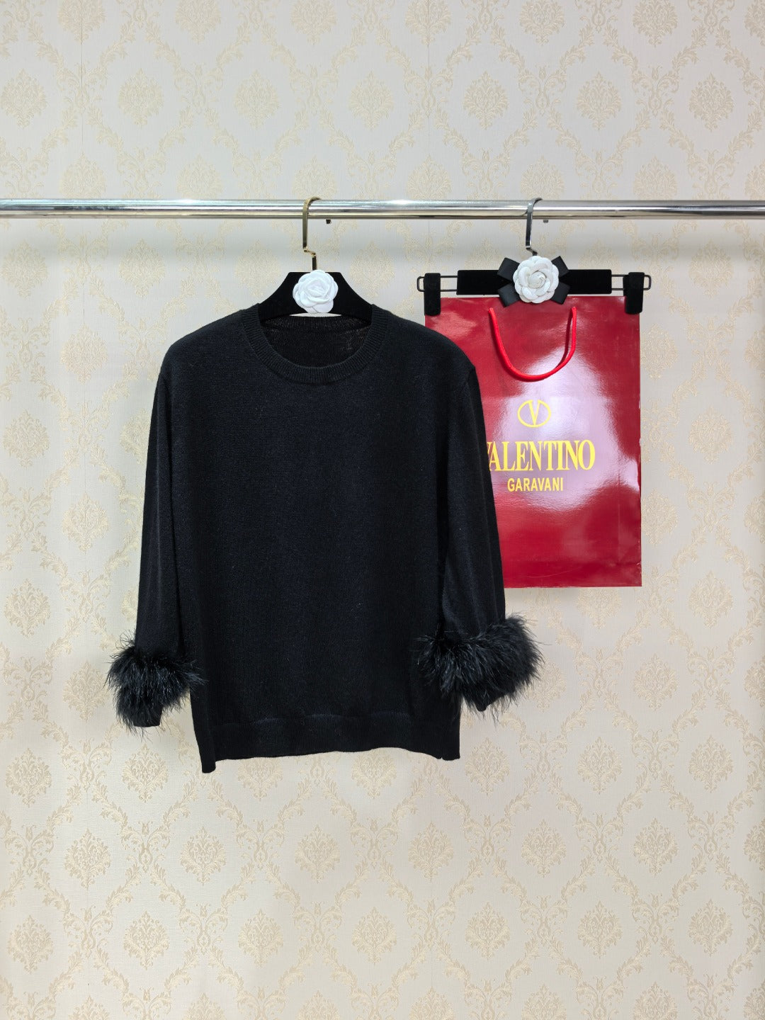Valentino Feather Cuffs Round Neck Long Sleeve 424809
