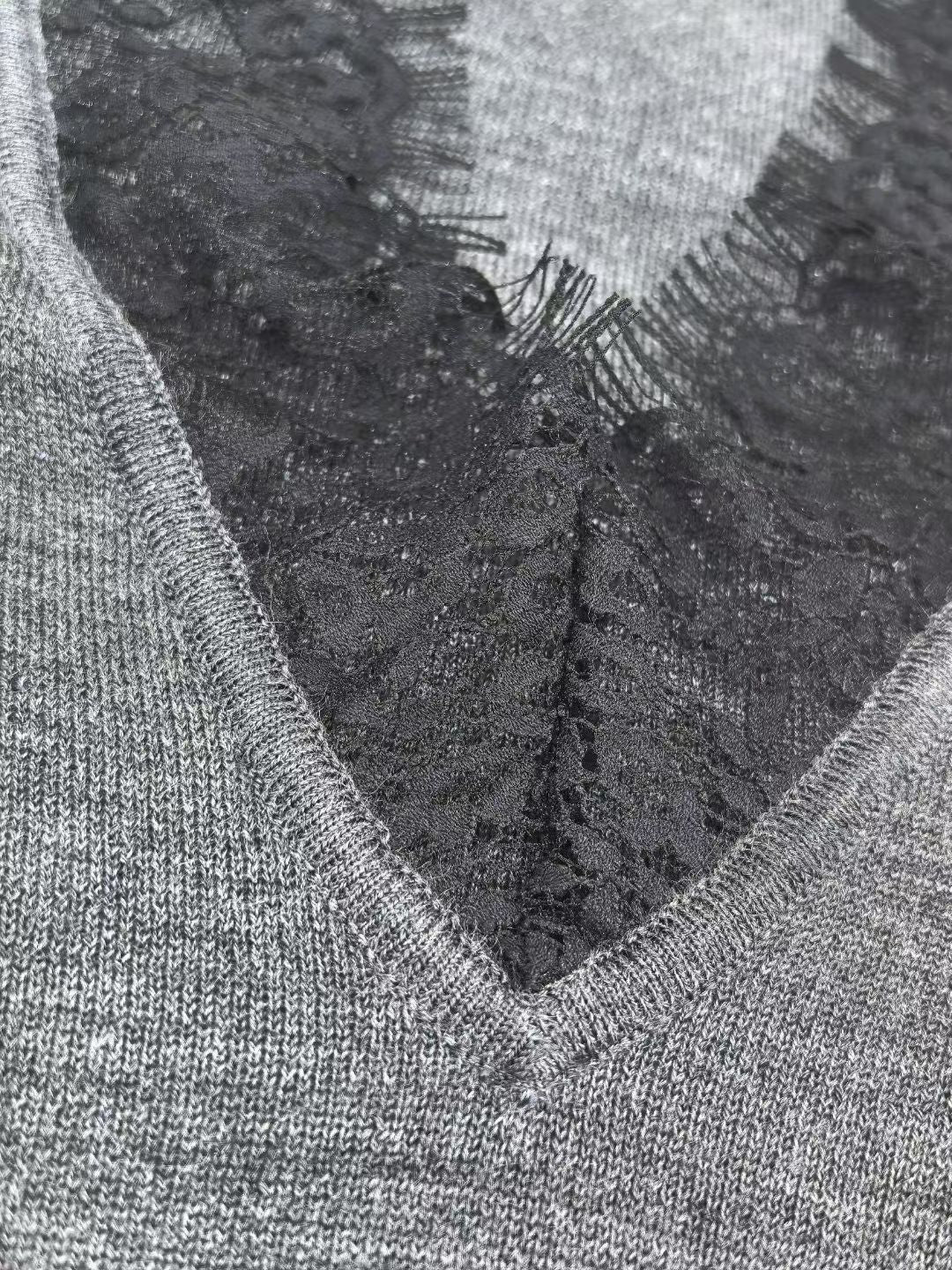Dior 2026 Lace Trim V-Neck Pullover Sweater Wool Blend 438219