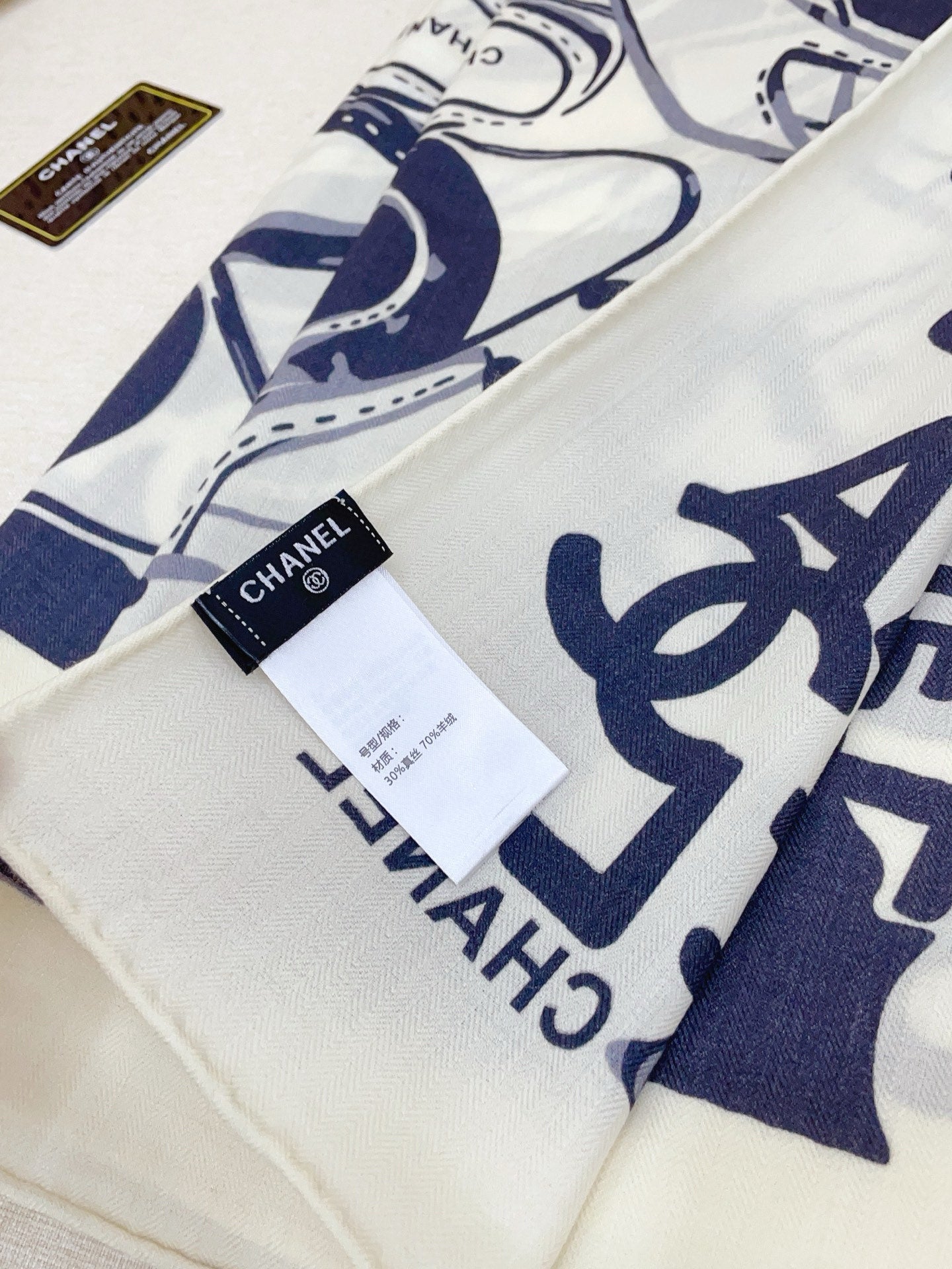 CC Double-Sided Scarf 140cm Navy White Silk Cashmere 150385