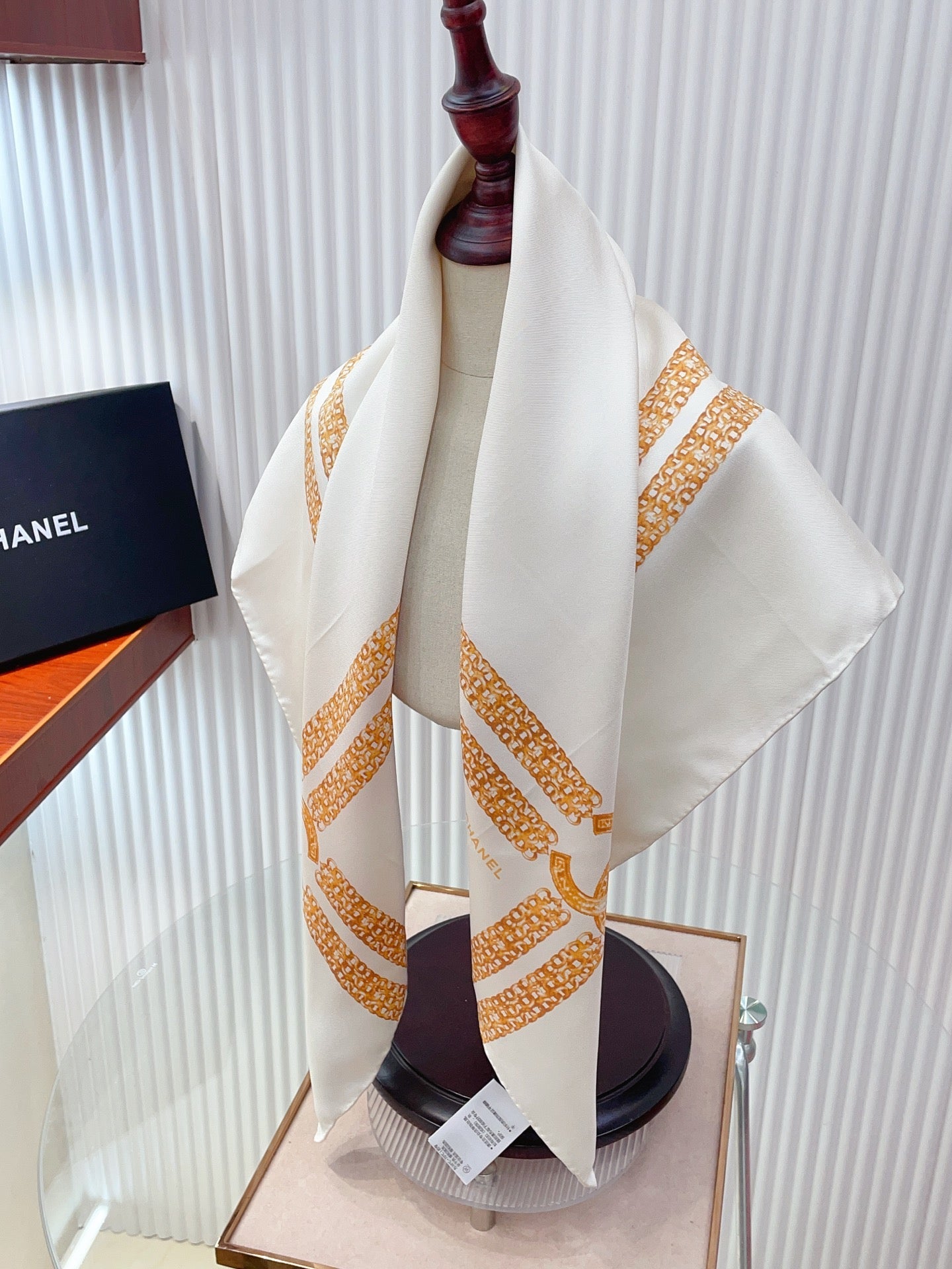 CC 25/26 Early Spring Square Scarf White Yellow Silk 139449