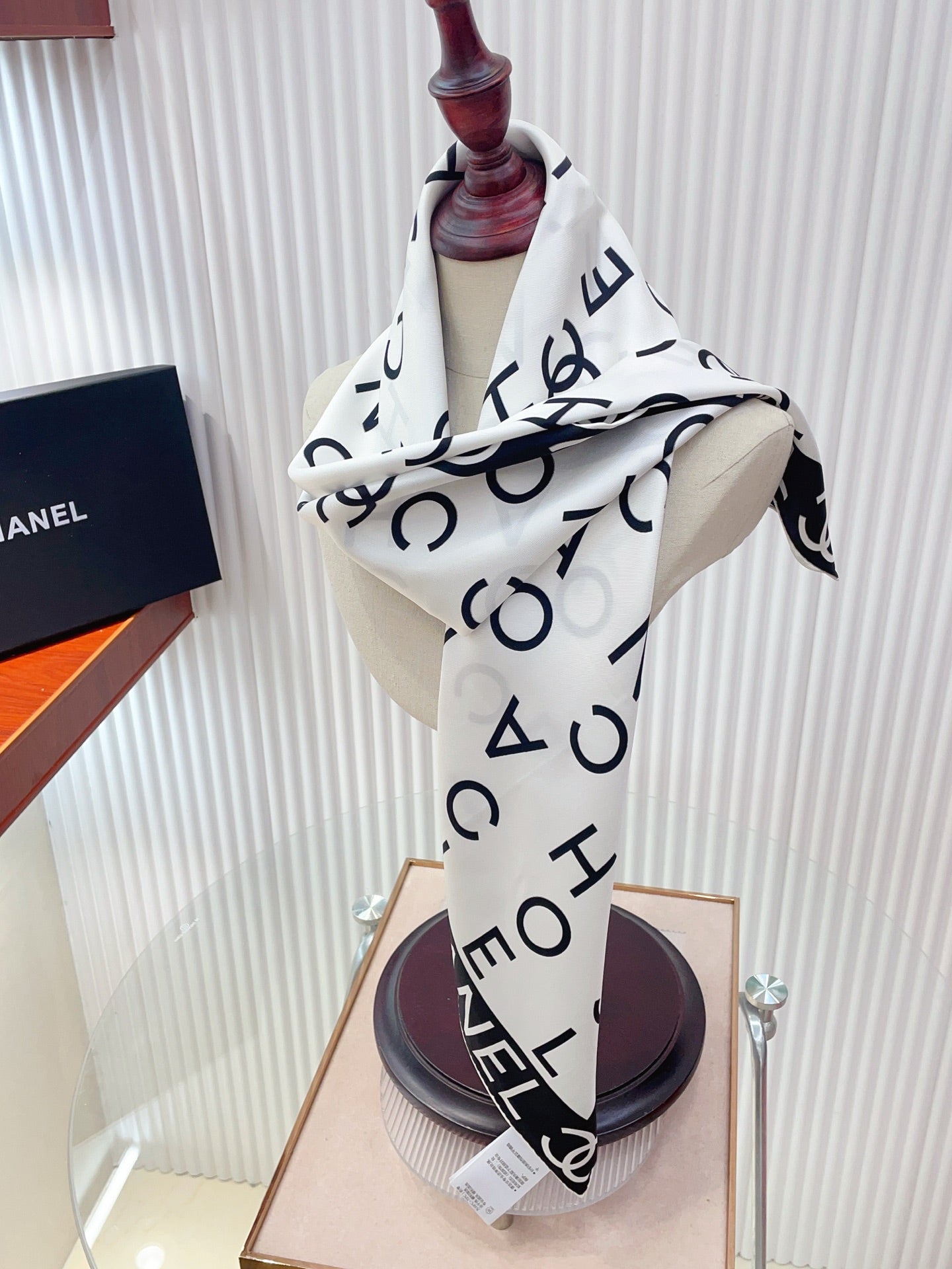 CC Double-Sided Scarf 90cm White Twill Silk 150372
