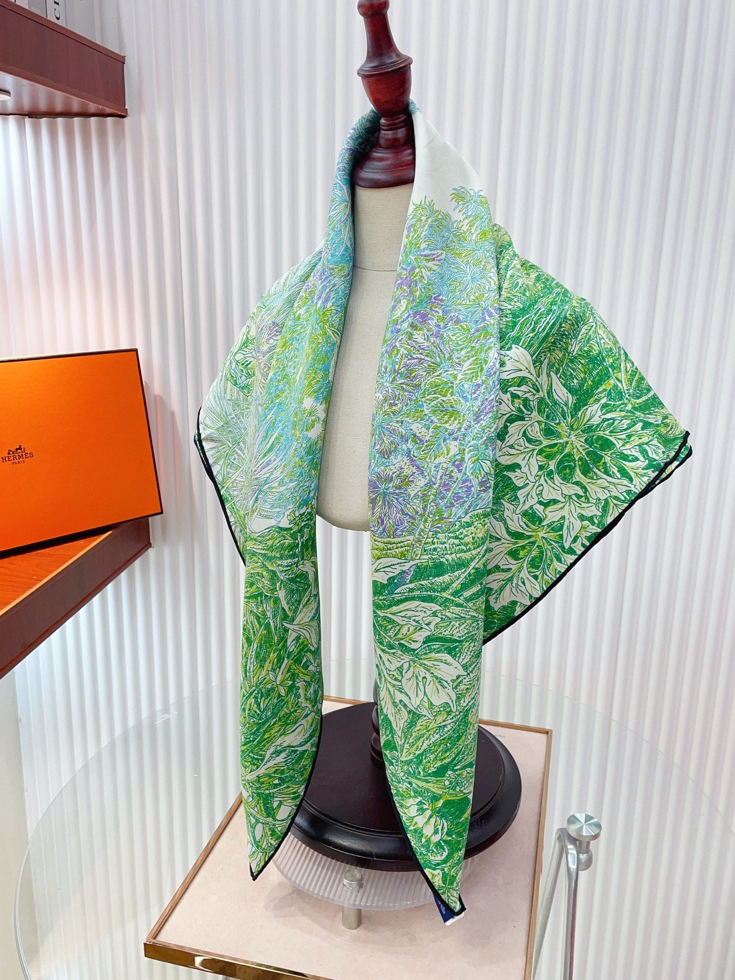 HM All'Orto Botanico Scarf 90x90cm Green Colorful Silk Twill 209930