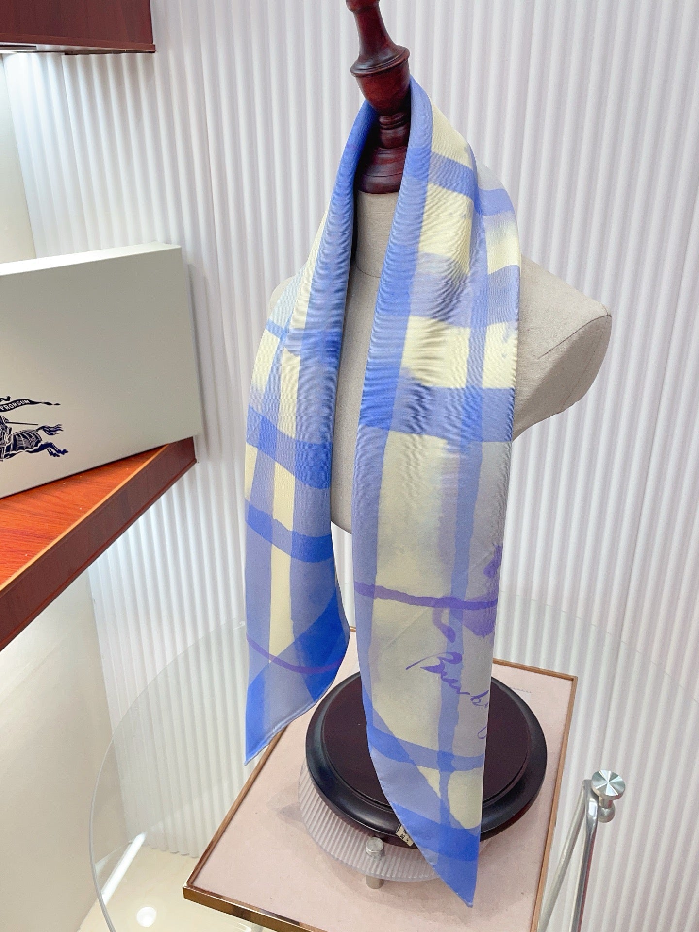 Burberry Watercolour Scarf 90x90 Blue Colorful Twill Silk 223487