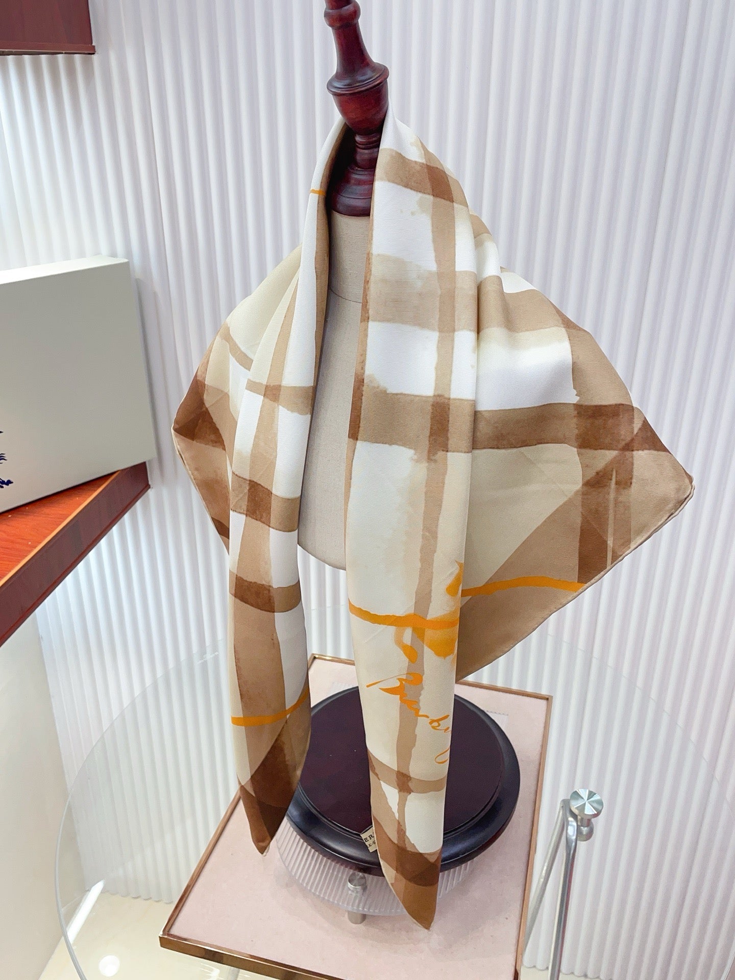 Burberry Watercolour Scarf 90x90 Beige Colorful Twill Silk 223489