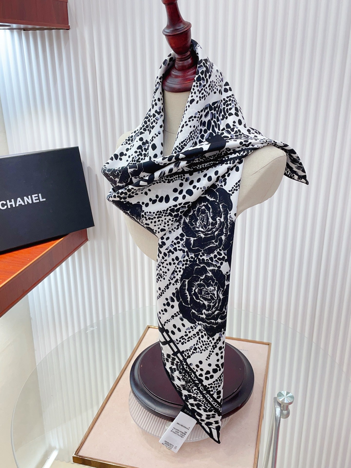 CC Scarf 90x90 Colorful Twill Silk 444780