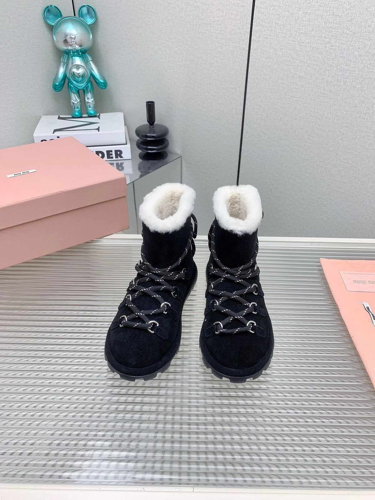 Miu 26s Suede Shearling Snow Boots Black 160276