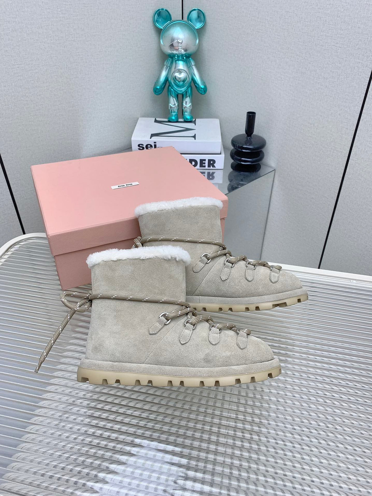 Miu 26s Suede Shearling Snow Boots Beige 160278