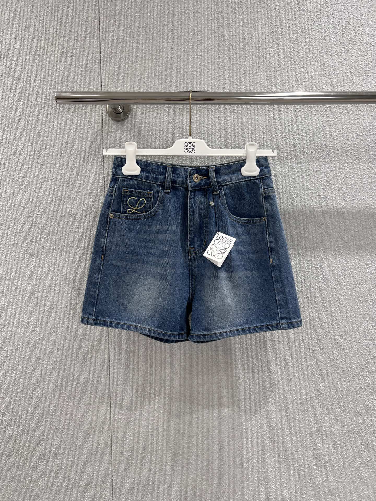 Loewe 26Ss Embroidered Denim Shorts