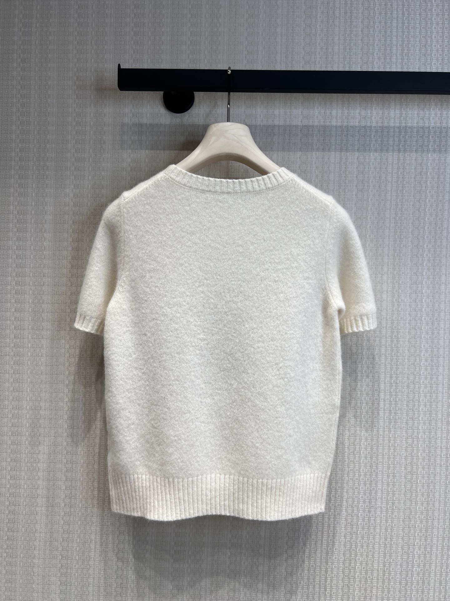 CD 26s Short-Sleeved Embroidered Sweater Ivory Cashmere