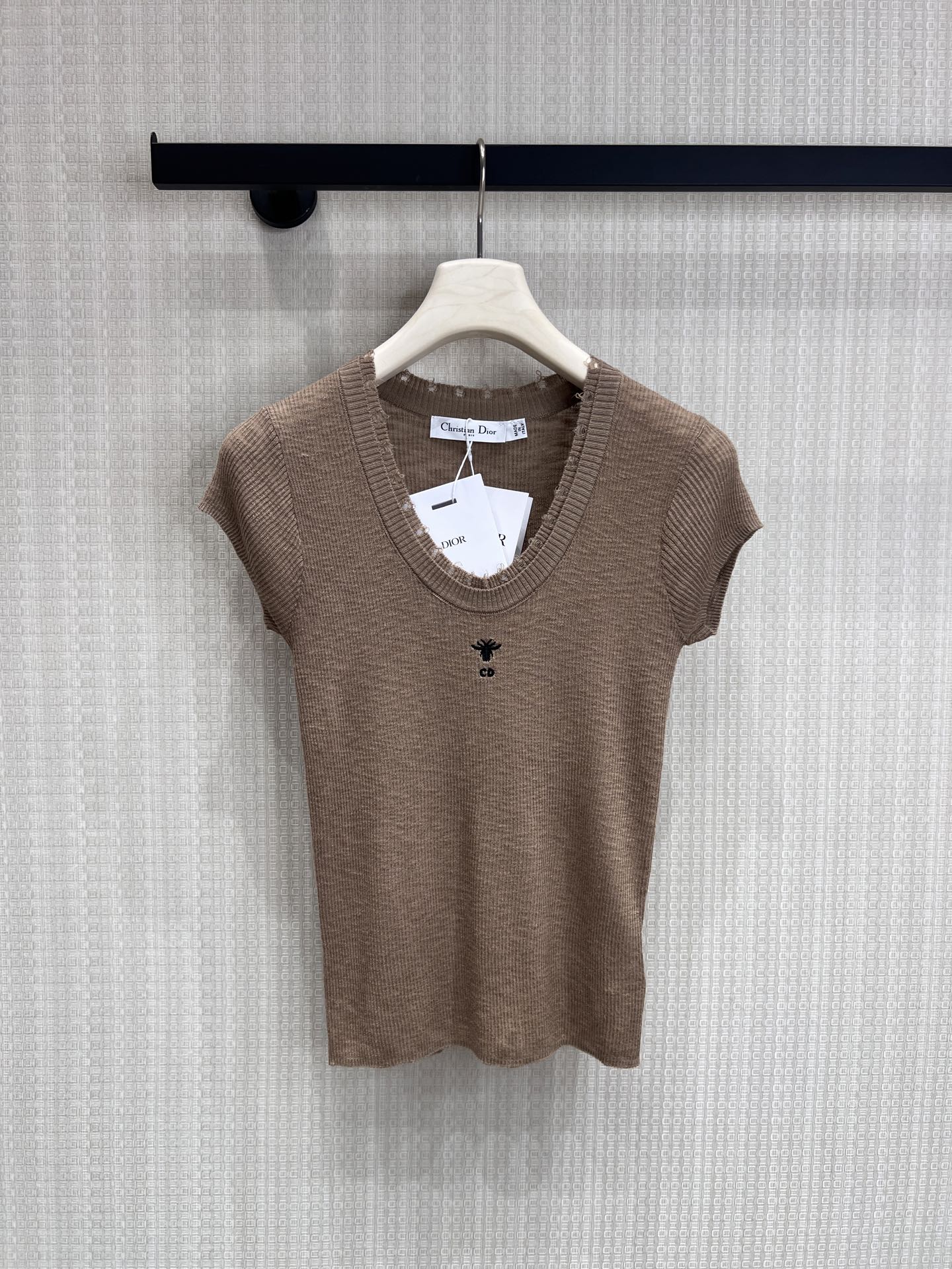 CD 2026 Short-Sleeve Top Brown Ribbed Knit