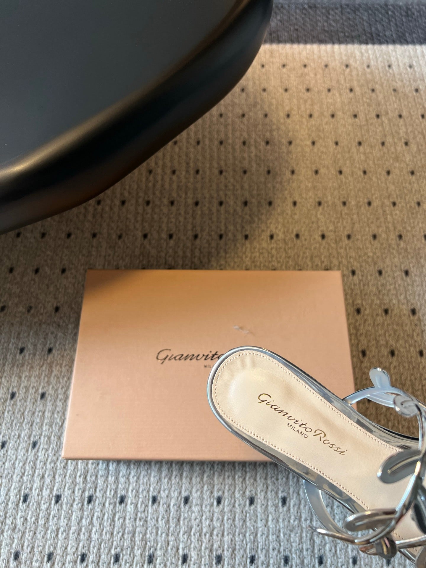 Gianvito Rossi Flavia Flat Sandals Metallic Sliver Sheepskin 803764