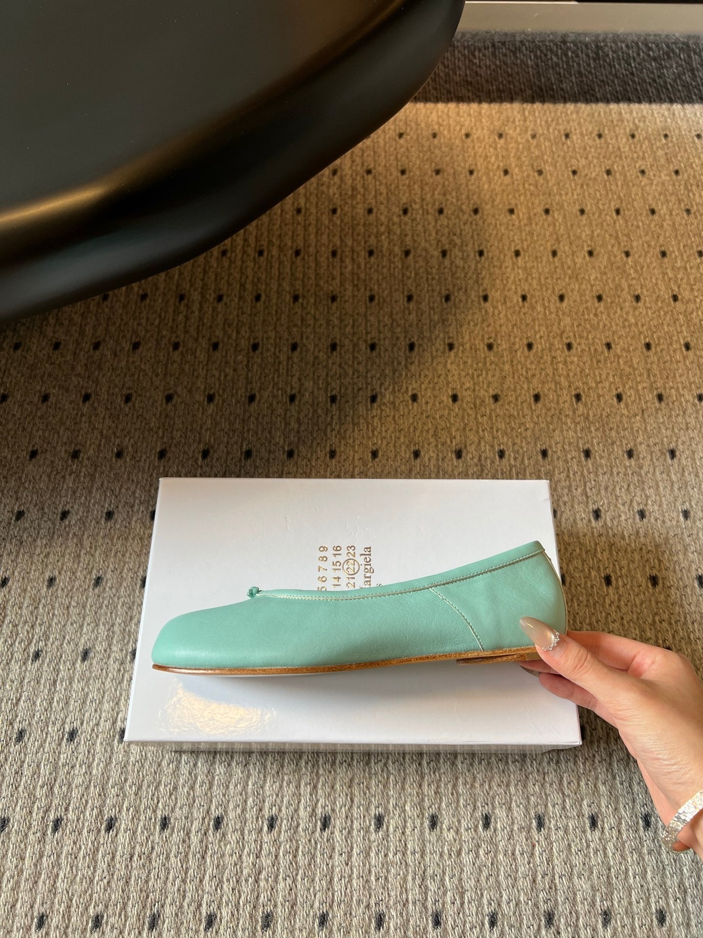 Maison Margiela Tabi Shoes Flat Blue Patent Leather 828083
