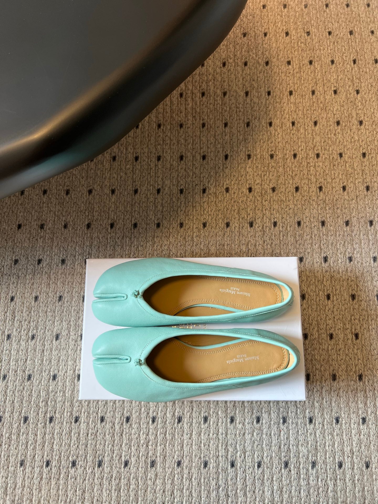Maison Margiela Tabi Shoes Flat Blue Patent Leather 828083