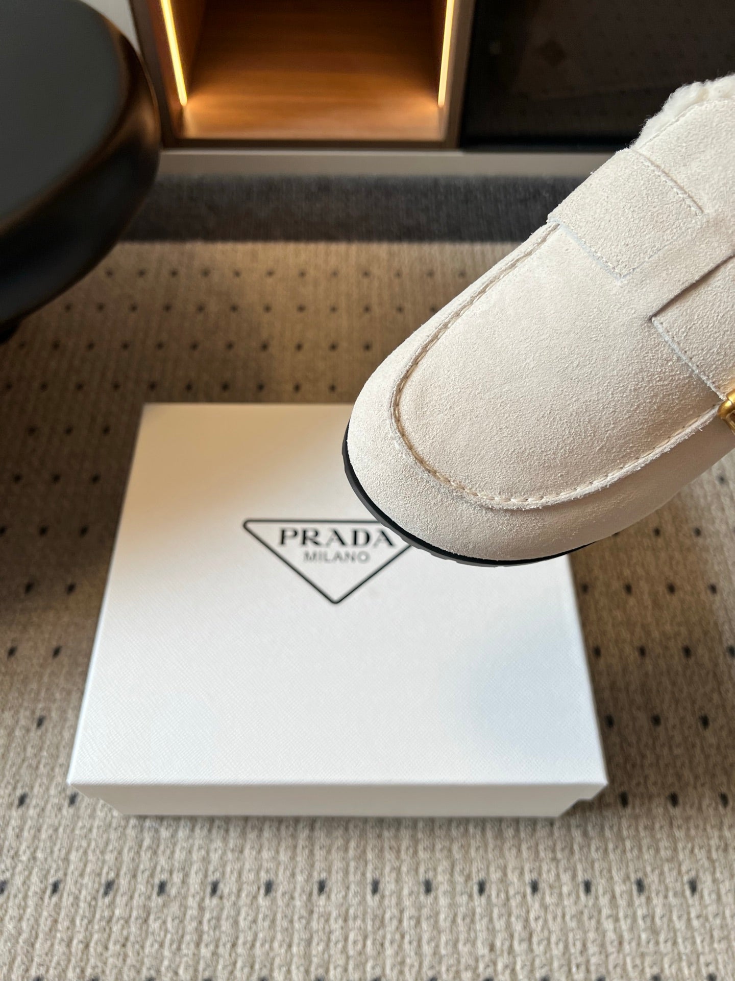 Prada 26s Clogs Ivory White Suede Shearling 971697