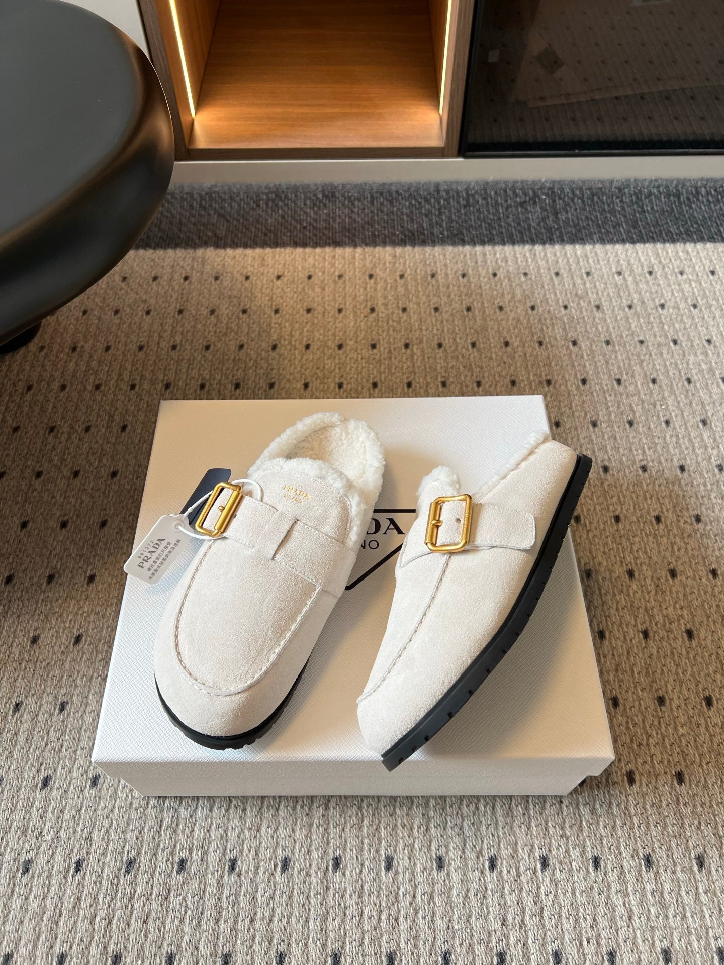 Prada 26s Clogs Ivory White Suede Shearling 971697