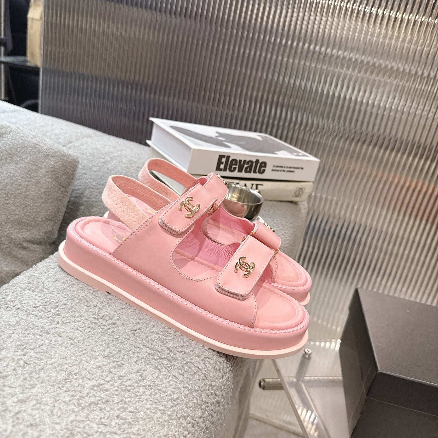 CC SS26 Dad Sandal Light Pink Lambskin 678943