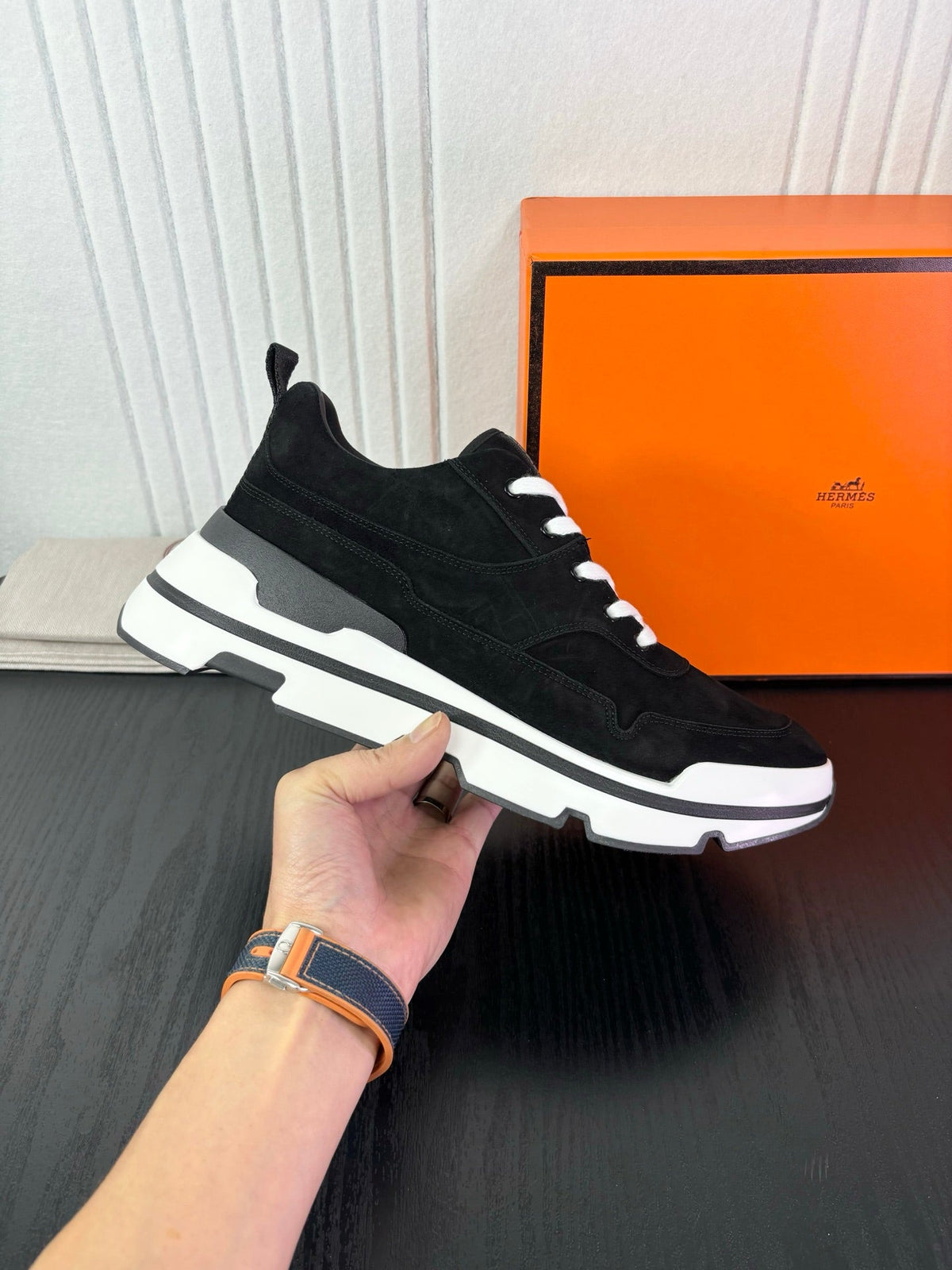 HM 26S Men Sneakers 3cm Black White Suede 239101