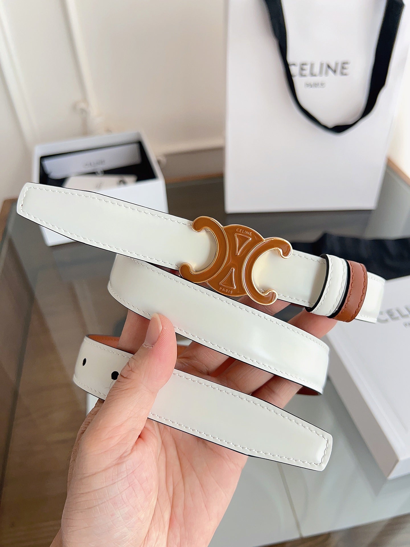 CL Brown 25mm Triomphe Enamel Saddle Brown White Cowhide 615280