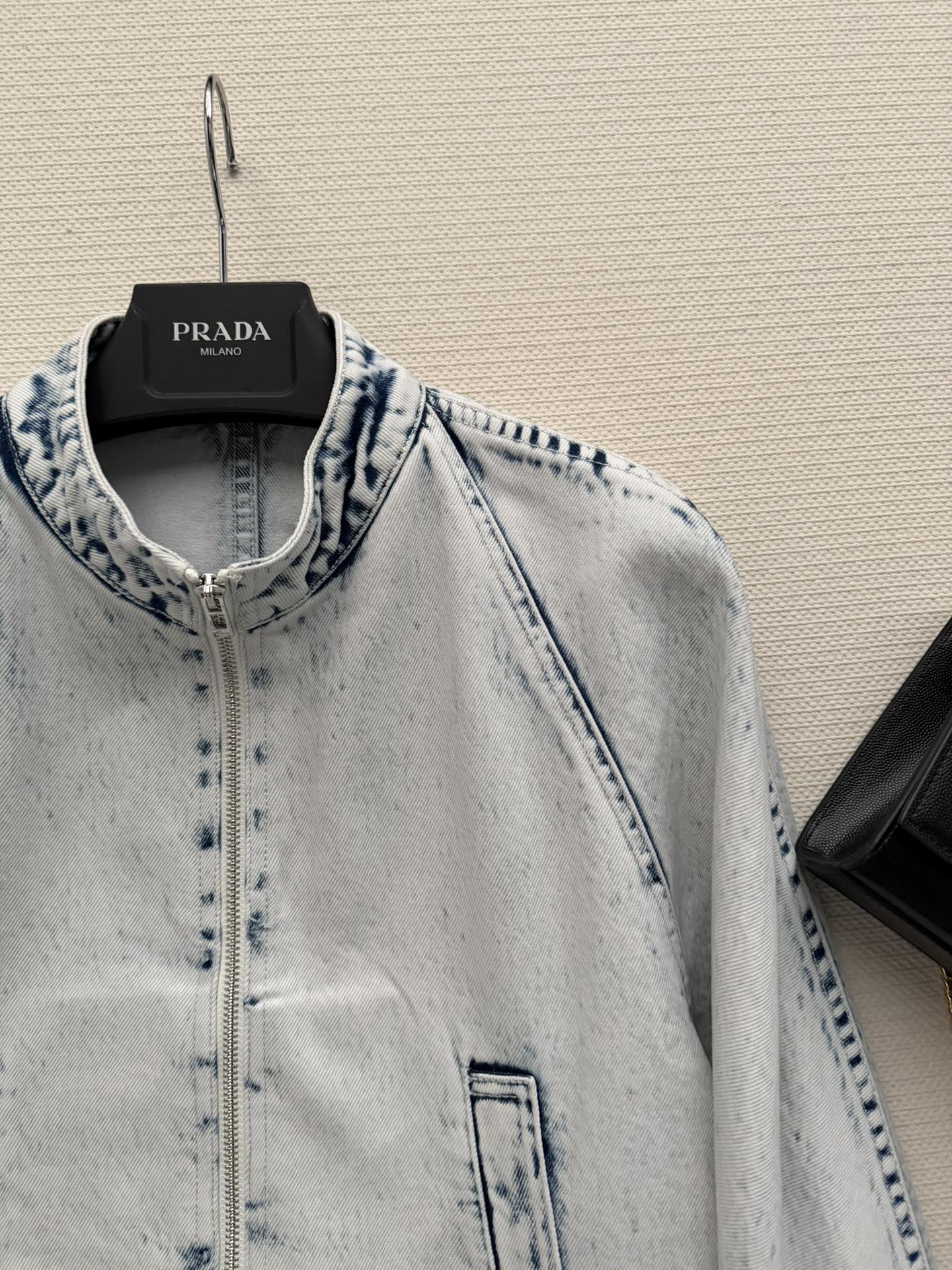 Alaia 26ss Stand-Collar Jacket White Denim 352934