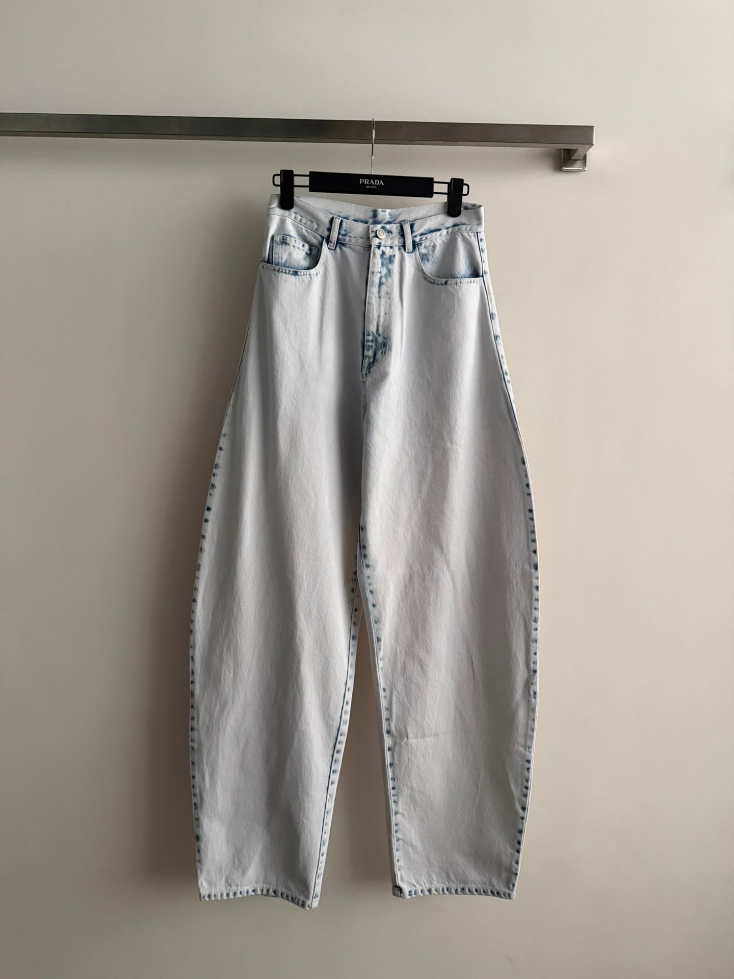 Alaia 26ss Curved Blade Jeans White Denim 352937