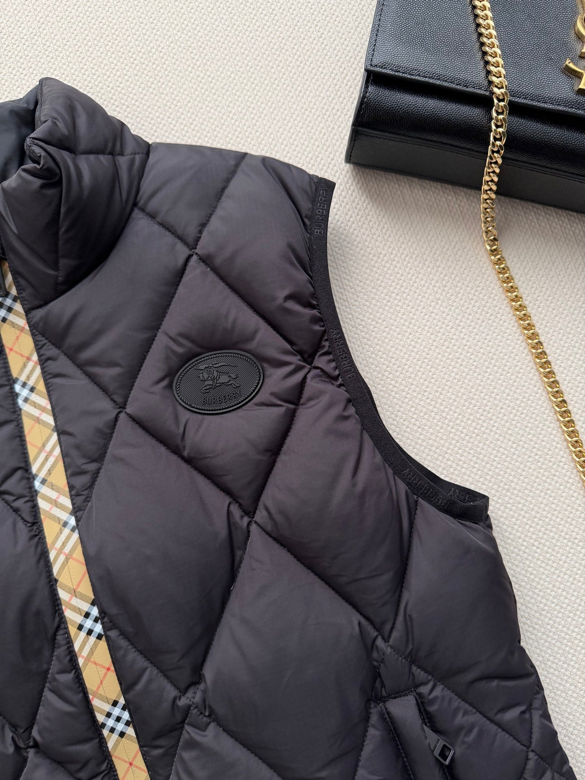 Burberry 26s Vest Black Down 447301