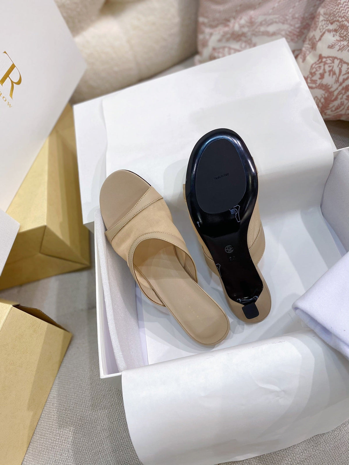 The Row 26s Mules Beige Mesh Leather 156121