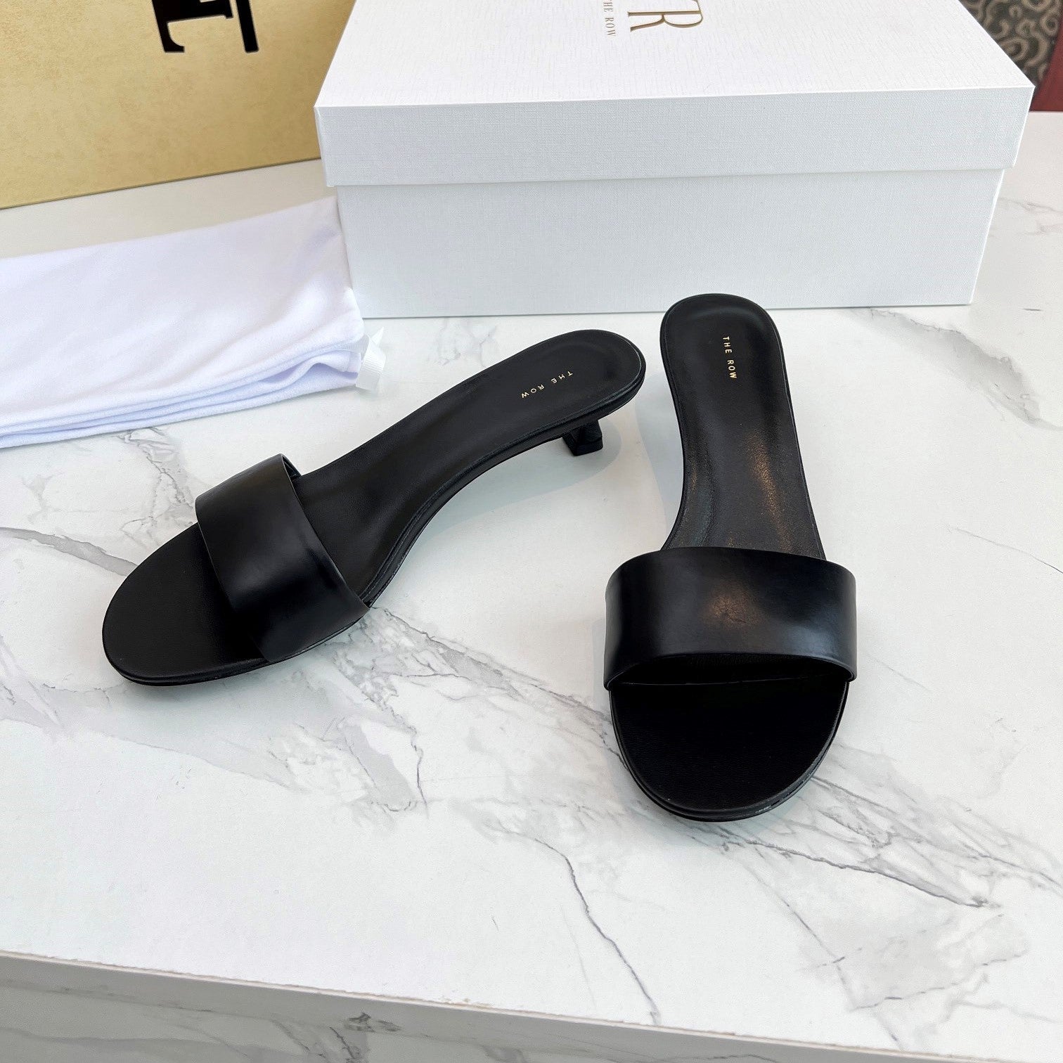 The Row 26s Kitten Heel Slippers Black Lambskin 997838