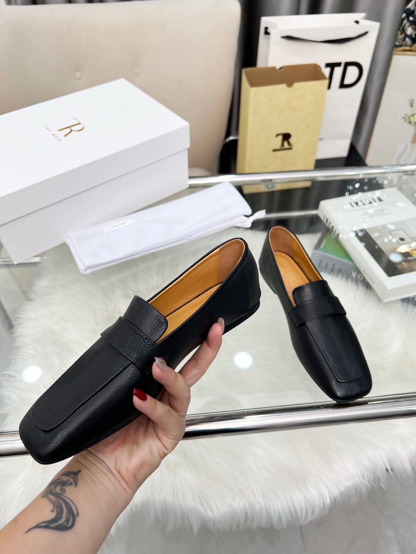 TR Toe Low Mouth Loafer Black Cowhide 832649