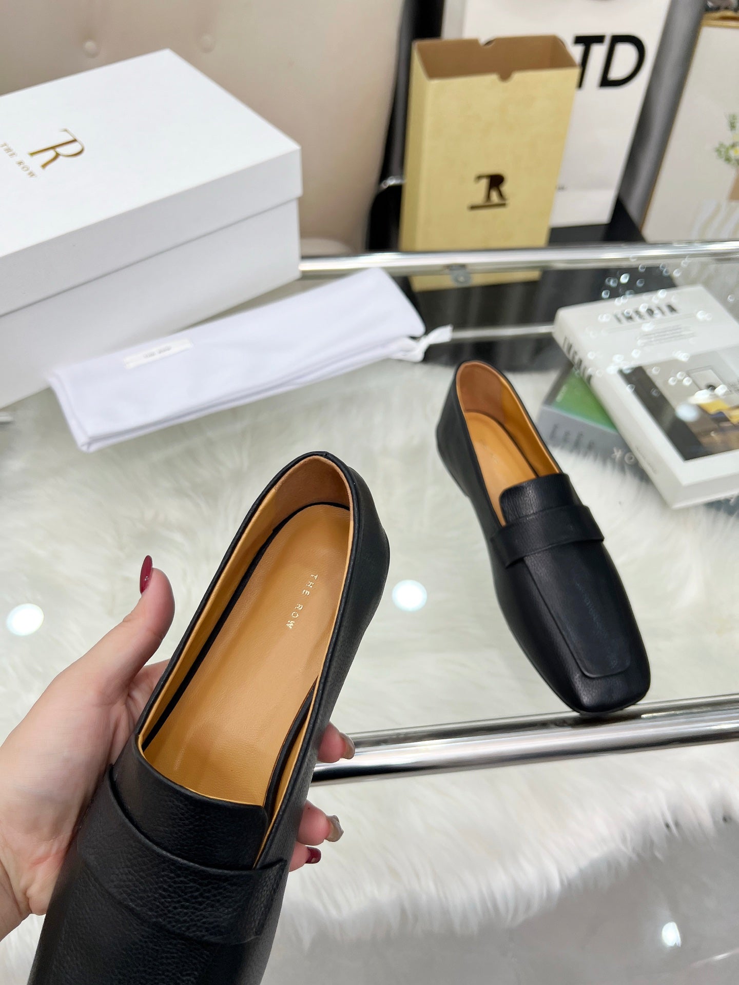 TR Toe Low Mouth Loafer Black Cowhide 832649