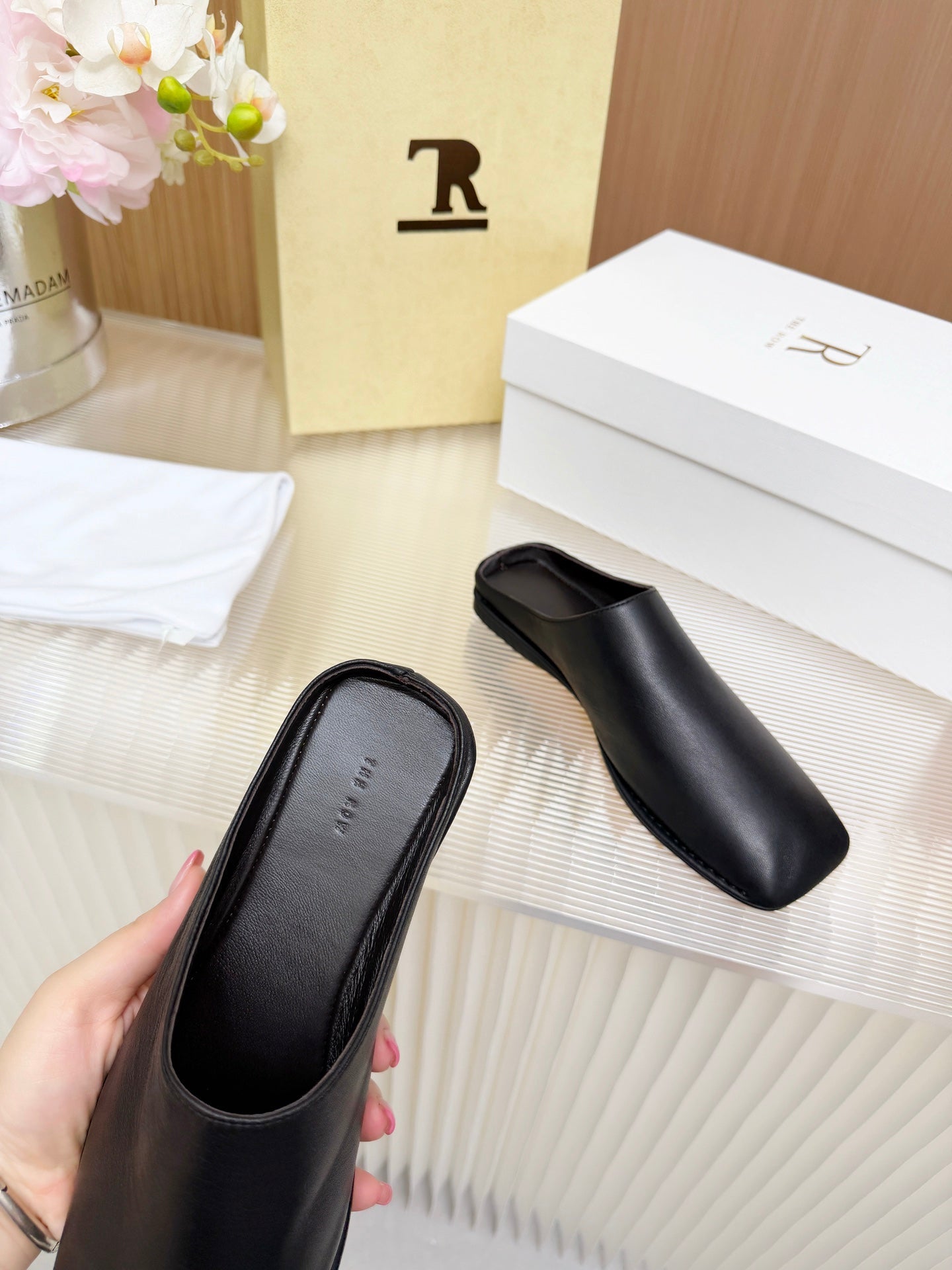 The Row Piper Slide Black Leather 707515