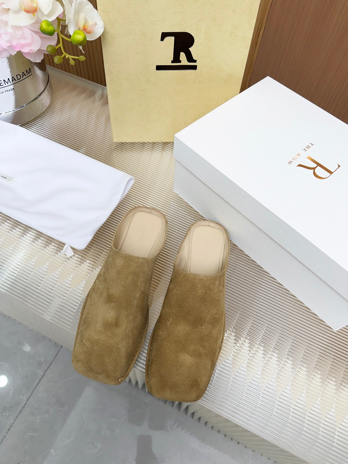 The Row Piper Slide Khahi Suede 707518