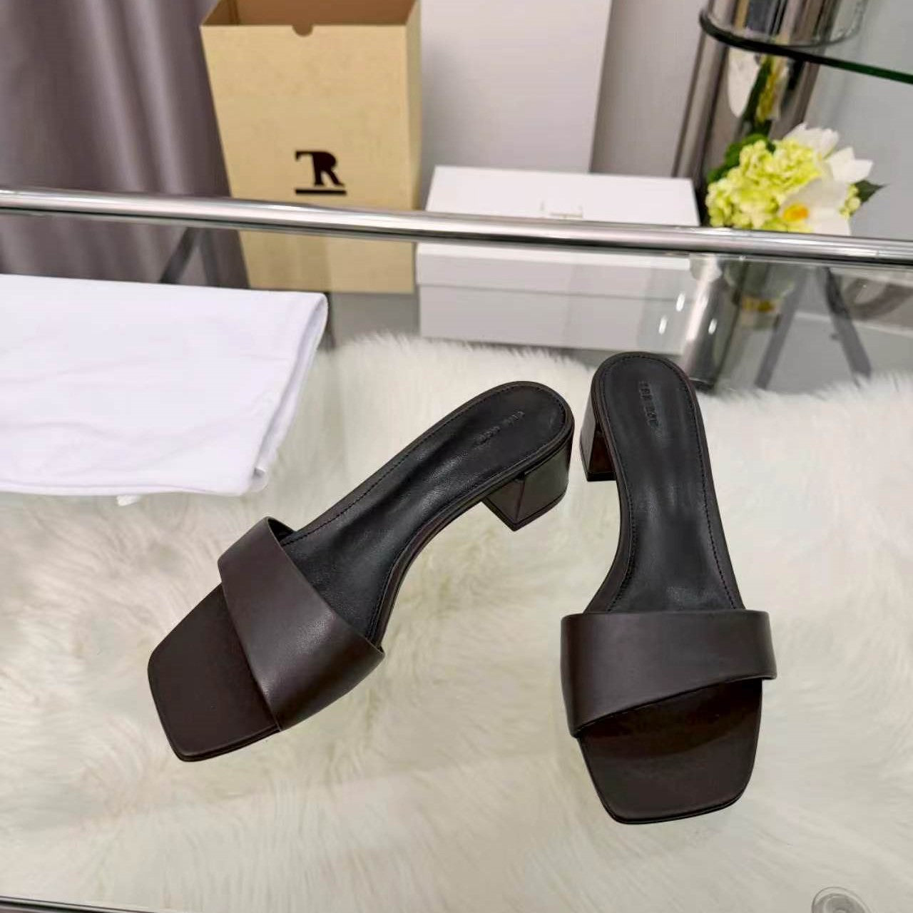 The Row New Chocolate Slide Coffee Lambskin 707565