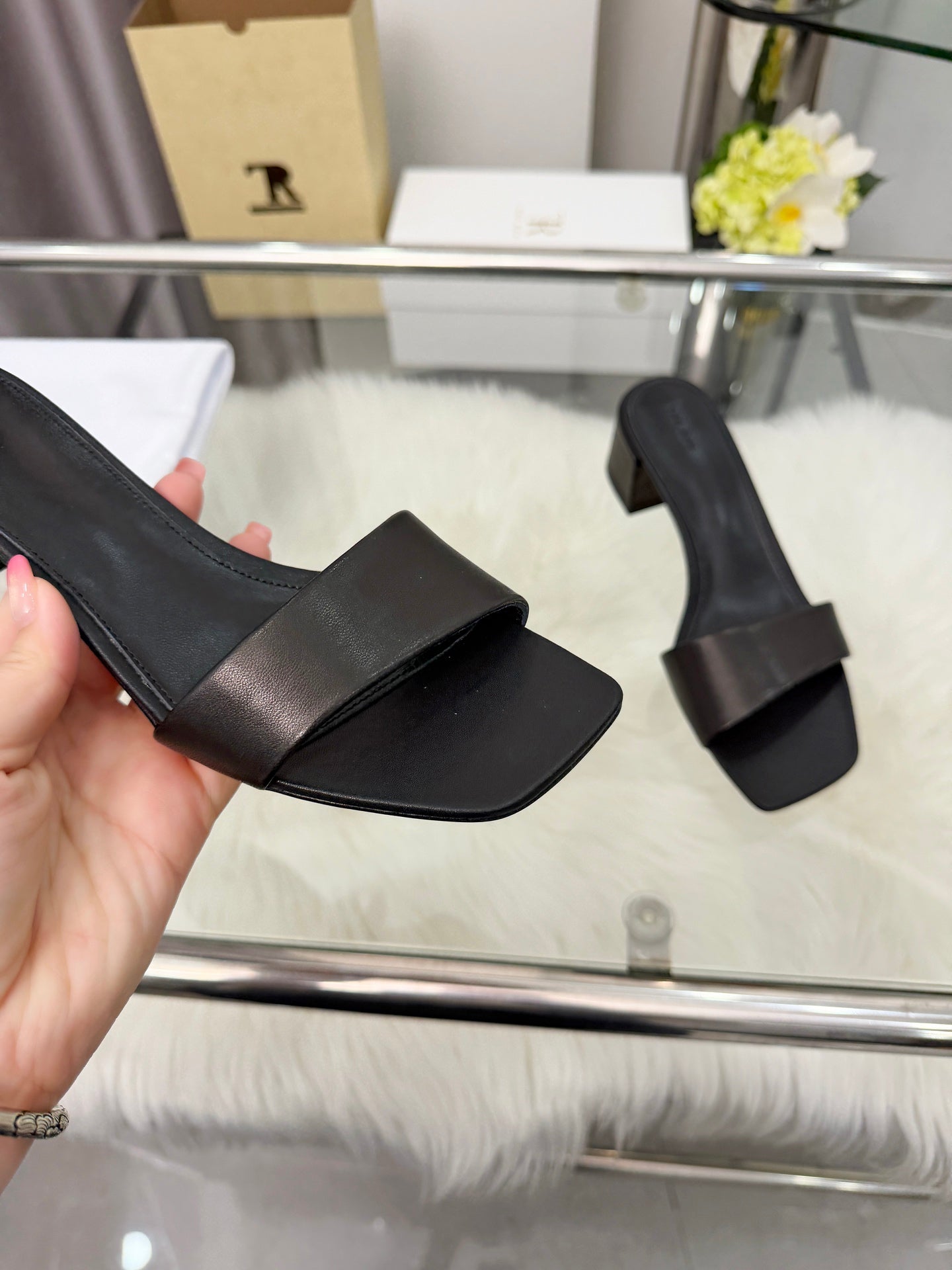 The Row New Chocolate Slide Black Lambskin 707567