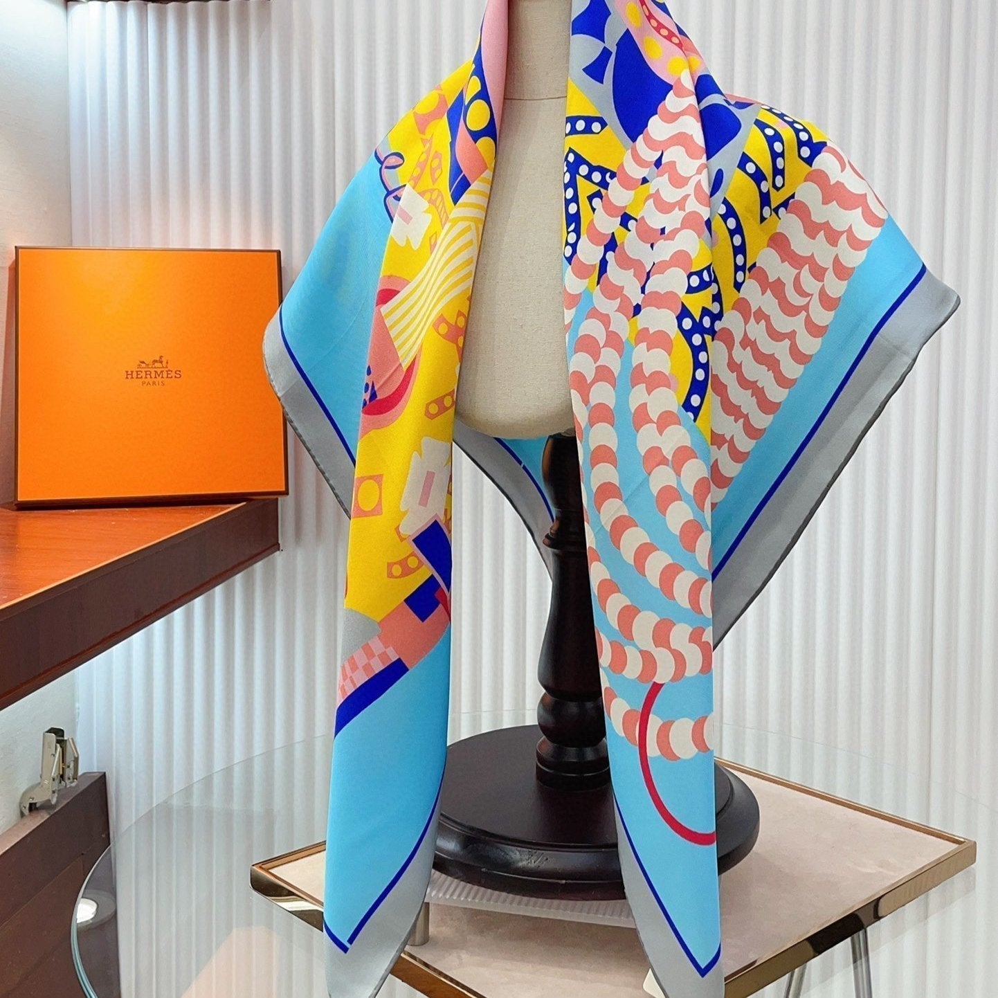 Silla De Gaucho Scarf 90 CM In Light Blue Colorful Silk Twill 231854