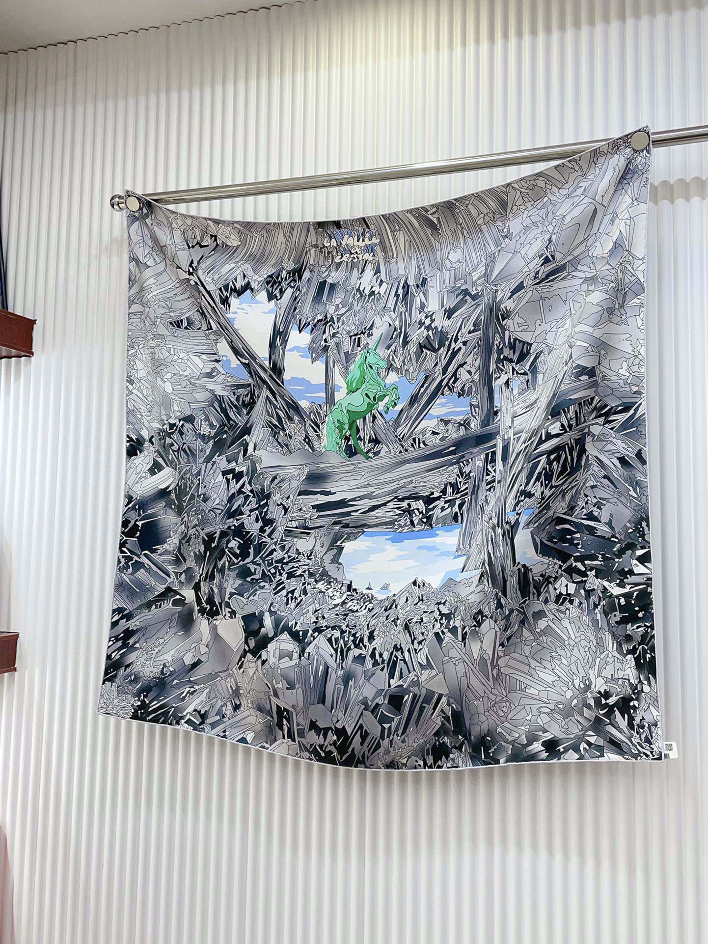 La Vallee De Cristal Scarf 90 CM Colorful Silk Twill 235413