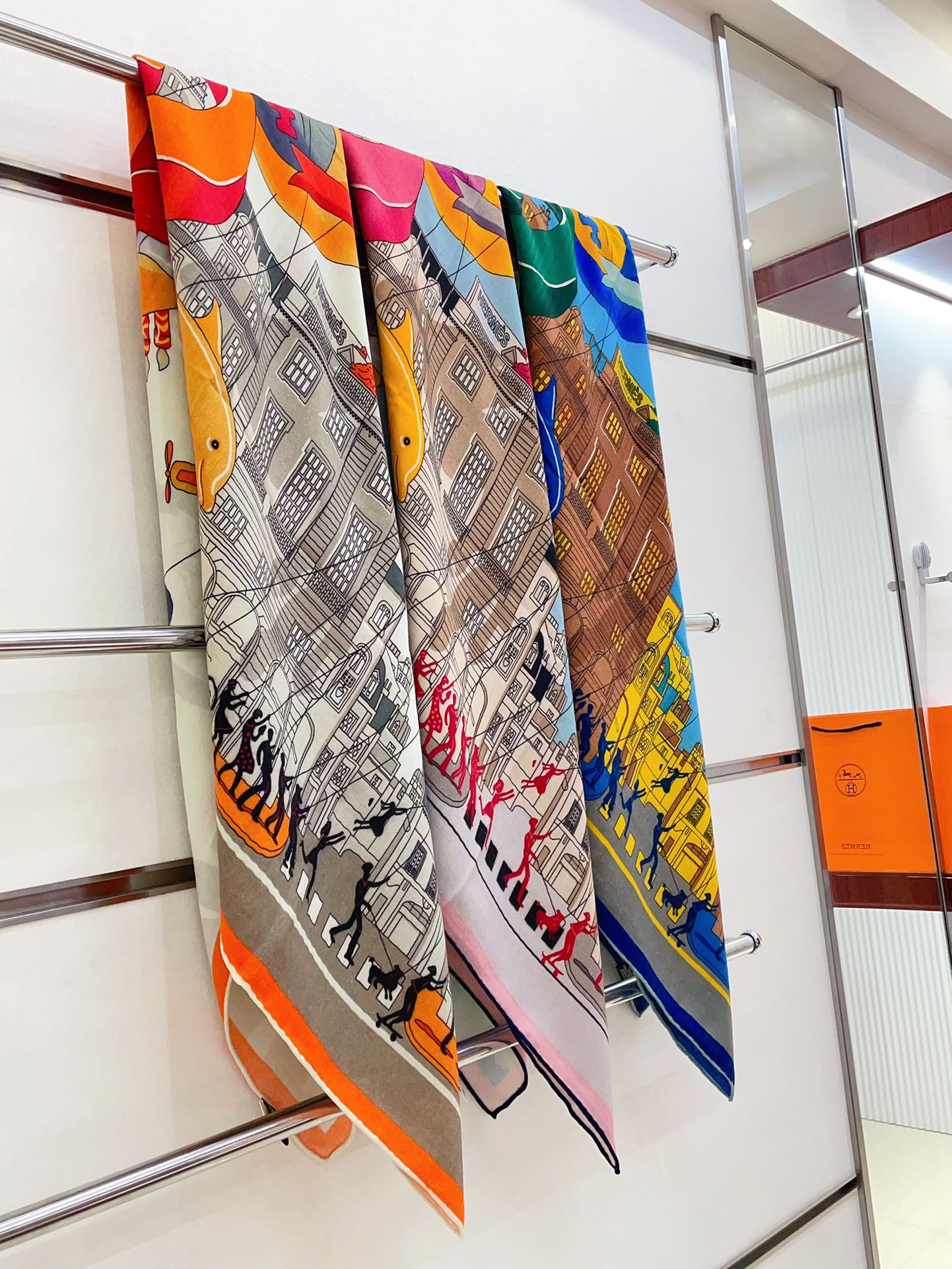 Parade Scarf 140 CM In Colorful Cashmere And Silk 340181