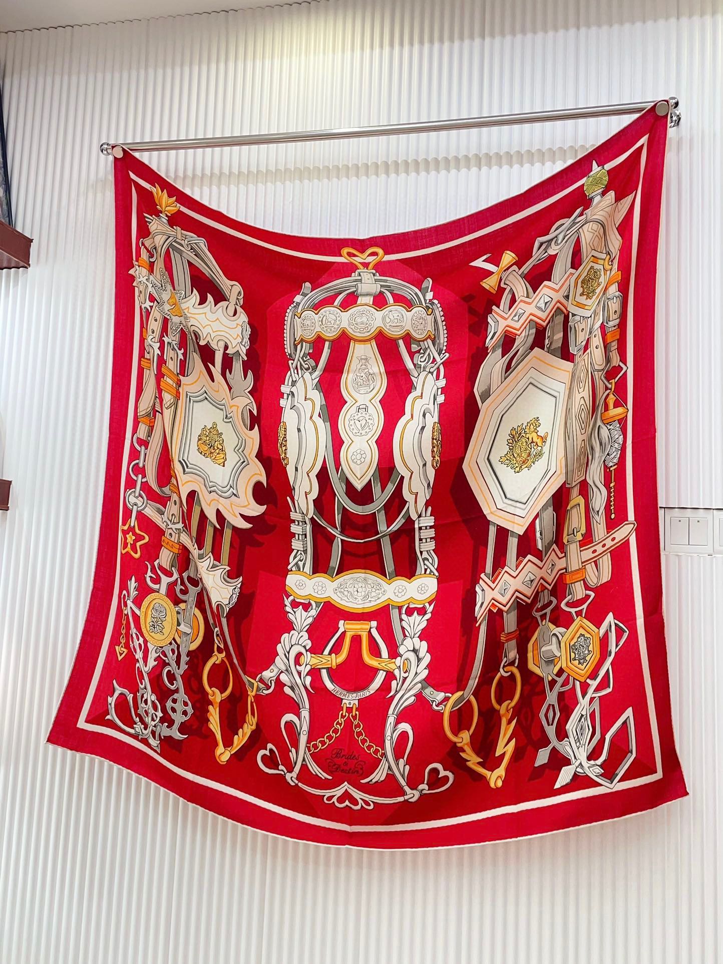 Brides Et Destin Scarf 140 CM In Red Colorful Cashmere Silk 375372