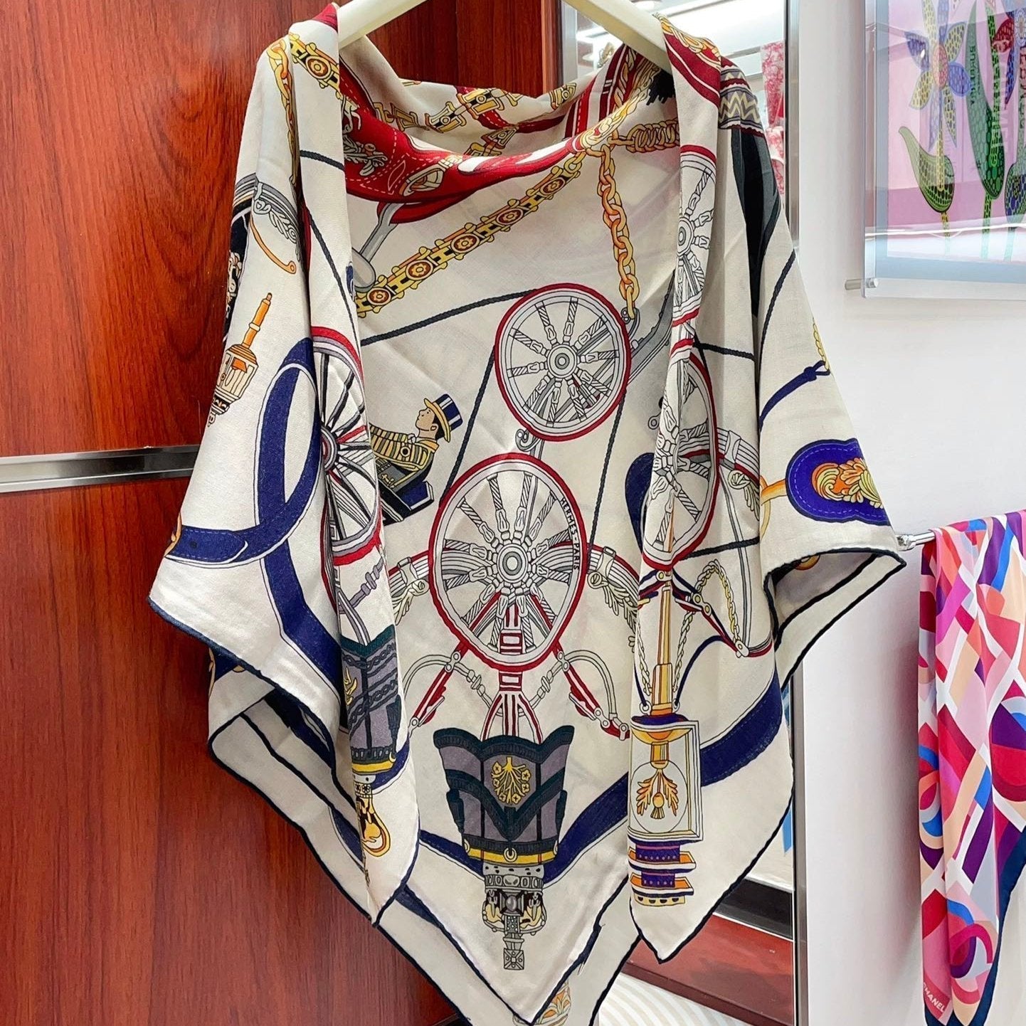 Stately Wheels Scarf 140 CM White Colorful Cashmere And Silk 394588