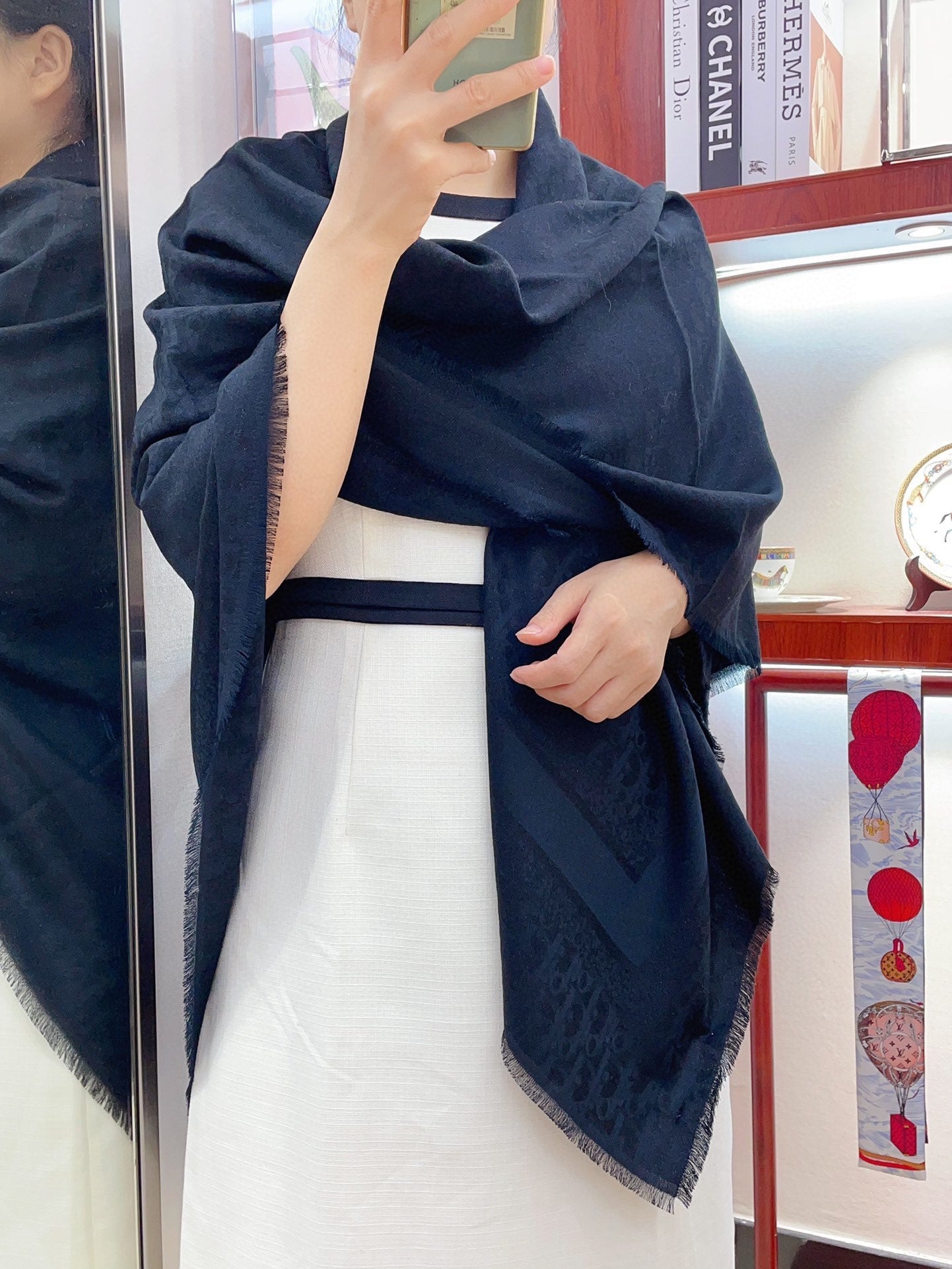 SQUARE SCARF 140 CM IN NAVY BLUE WOOL AND SILK 408662