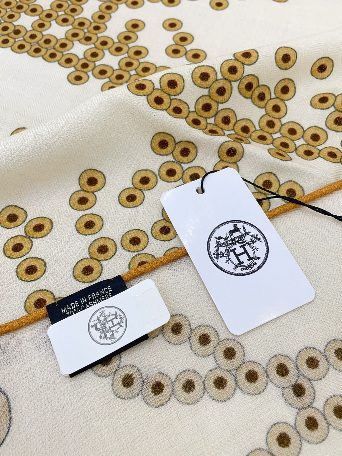 Cheval De Legende Scarf 140 CM Ivory White Pattern Cashmere And Silk