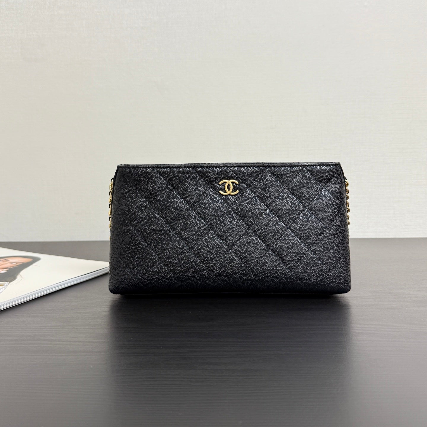 CC 25s Pouch 23cm AP4700 Black Caviar