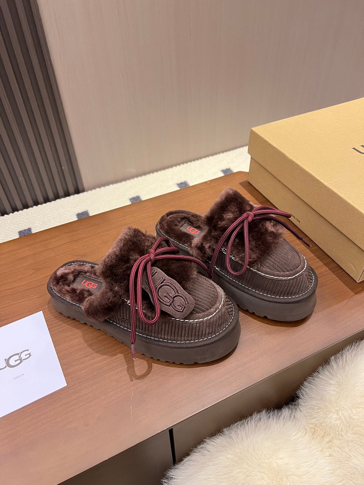 UGG 26s Shoes 4.5cm Dark Brown Fur Corduroy 187144