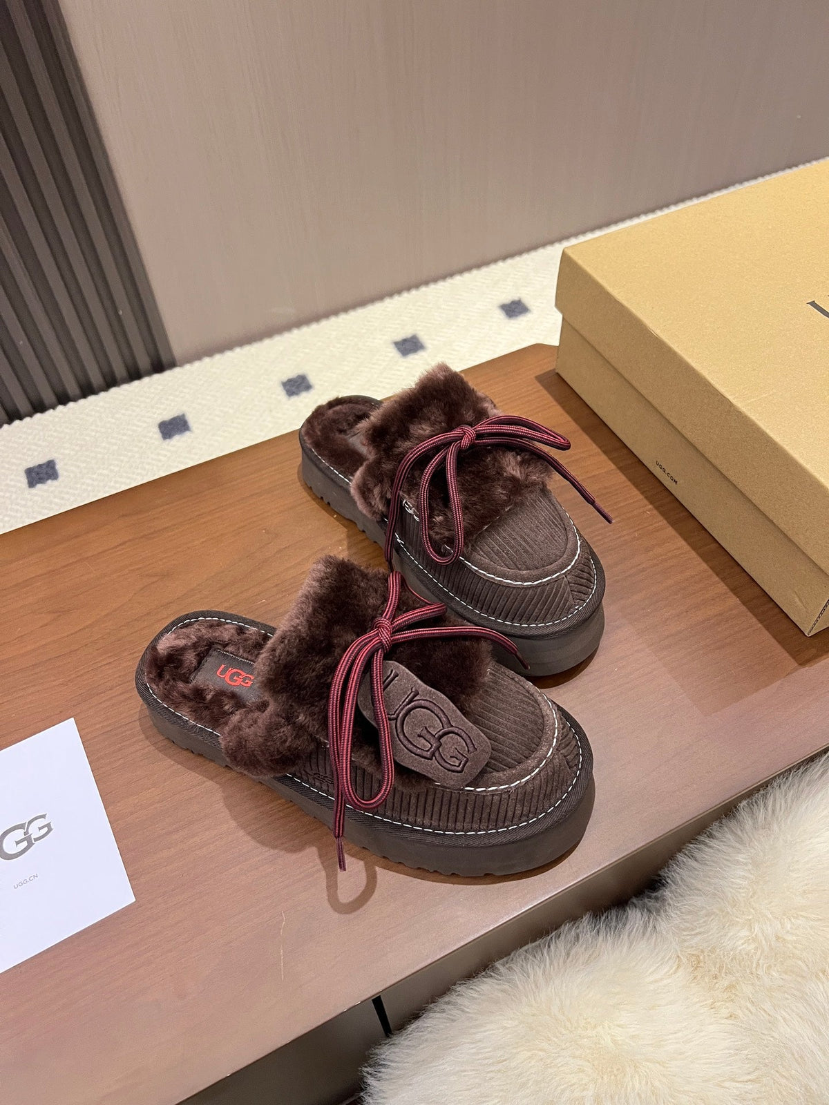 UGG 26s Shoes 4.5cm Dark Brown Fur Corduroy 187144
