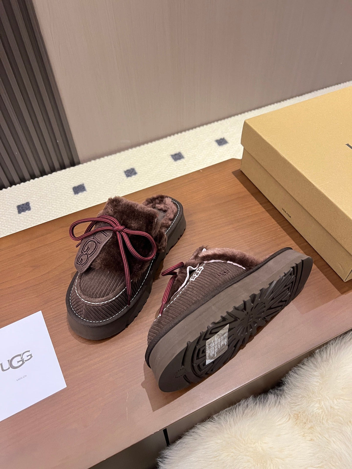 UGG 26s Shoes 4.5cm Dark Brown Fur Corduroy 187144