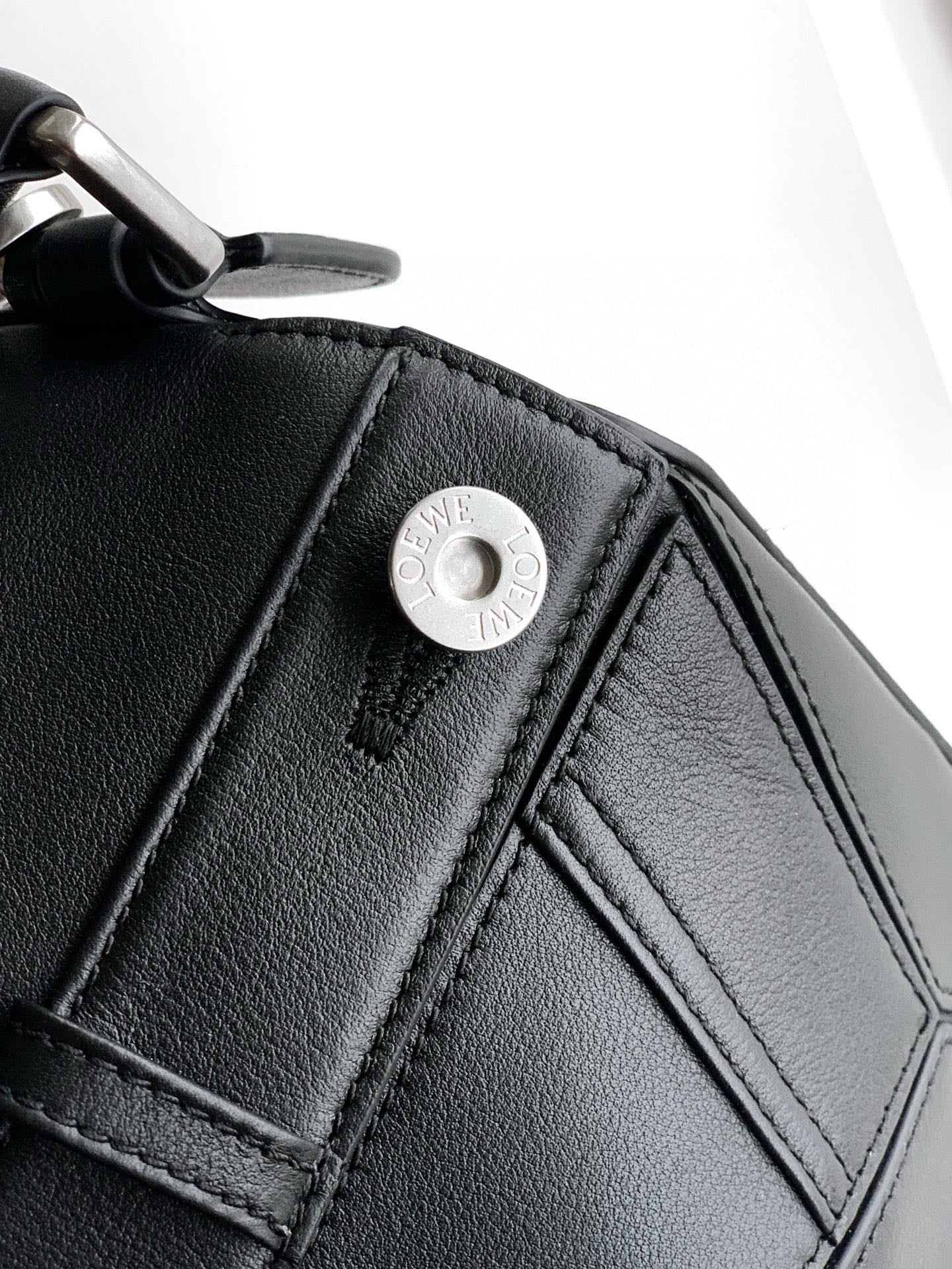 Loewe Panta Small Puzzle Bag 24cm Black Glossy Calfskin