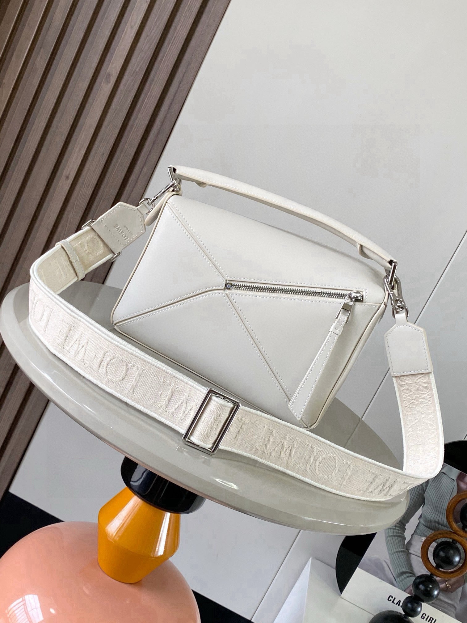 Loewe Puzzle Bag 24cm White Soft Nappa Calfskin