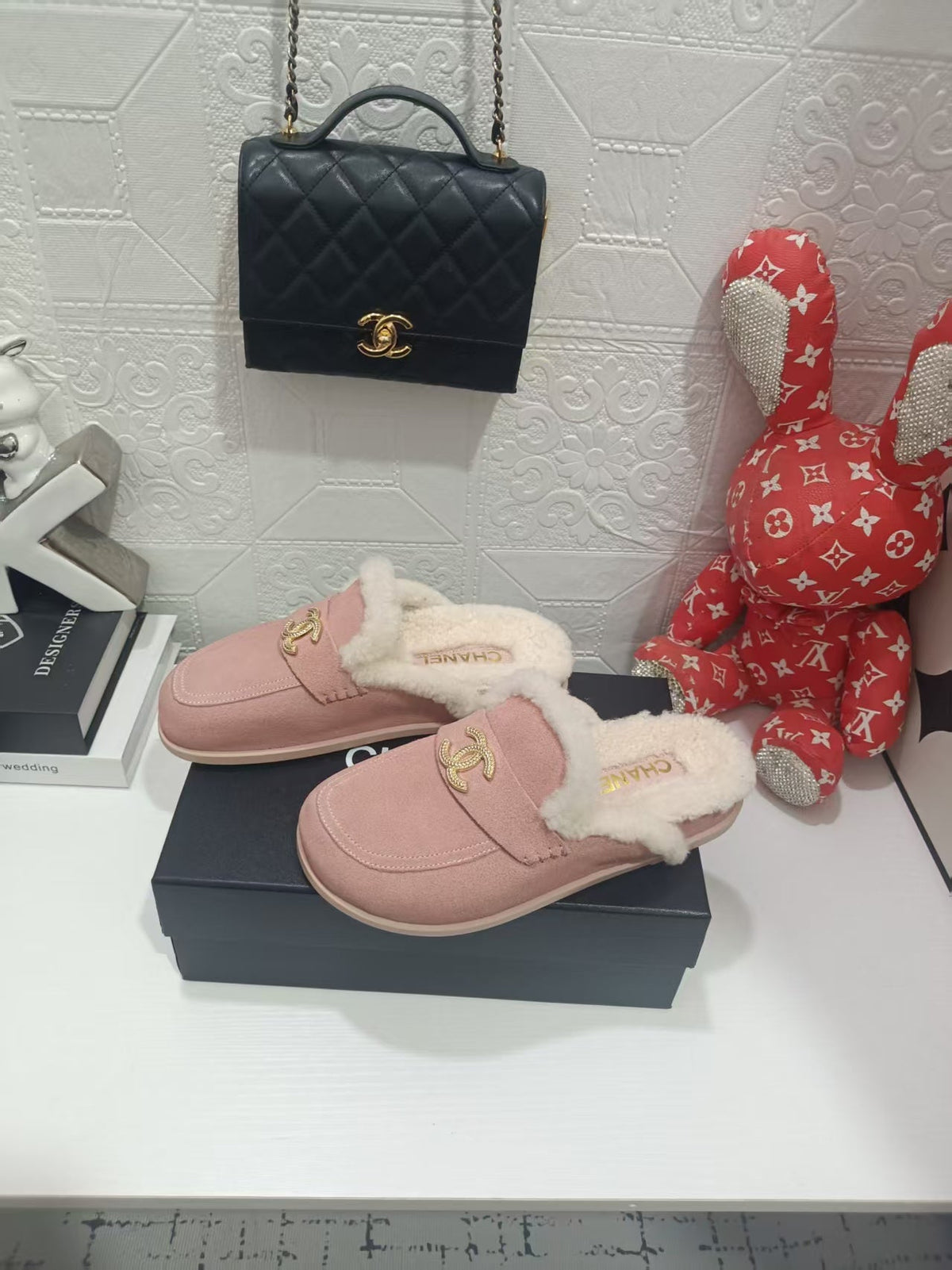 CC 26s Mules Pink/White Shearling Suede 182133