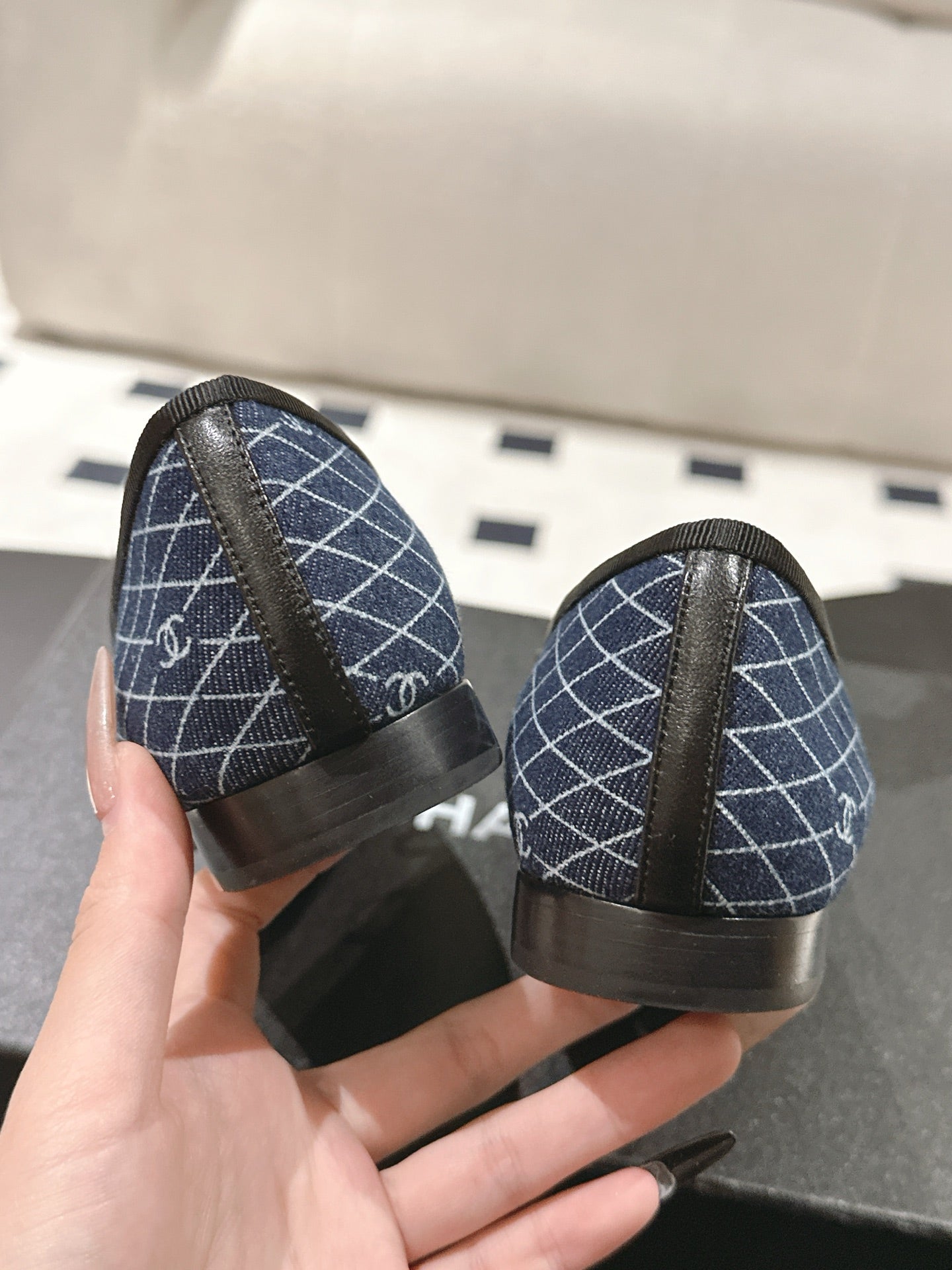 cc 25c ballet flat cross line pattern dark blue denim 237480